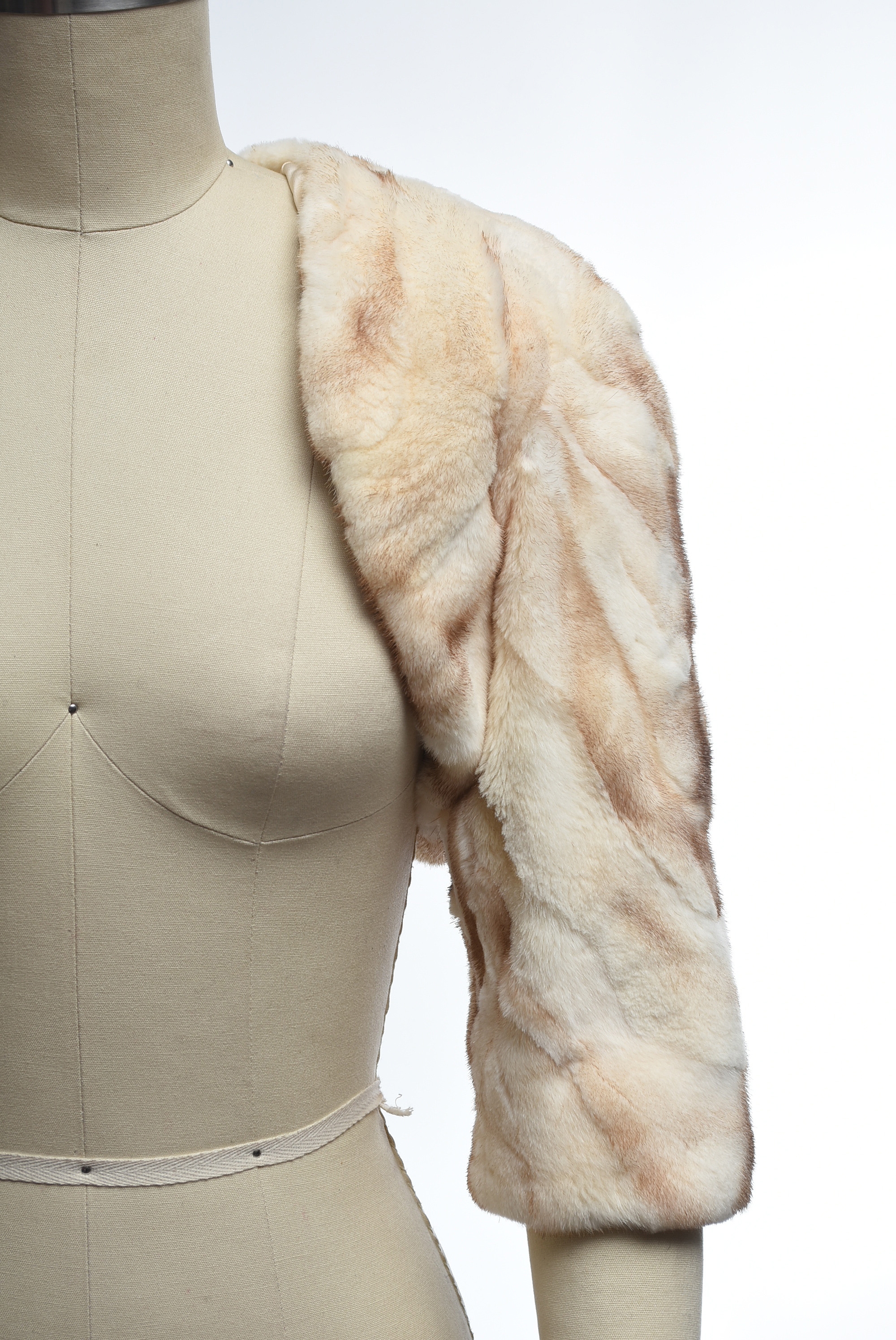 Cassin of New York Blonde Mink Fur Shrug