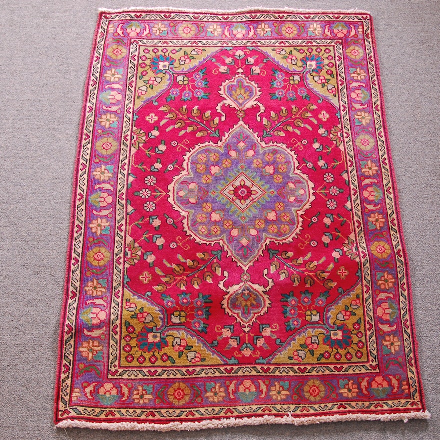 Hand-Knotted Indo-Persian Tabriz Wool Accent Rug