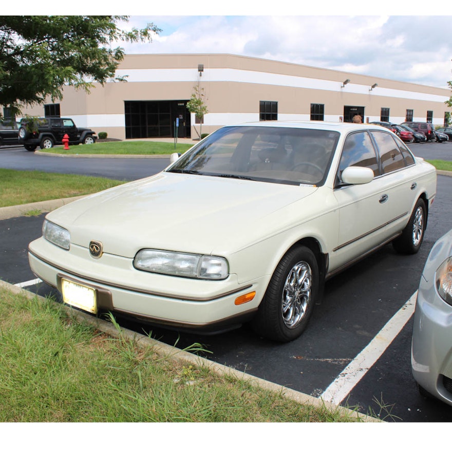 1992 Infiniti Q45 Sedan