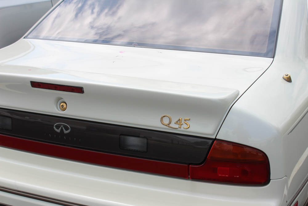 1992 Infiniti Q45 Sedan