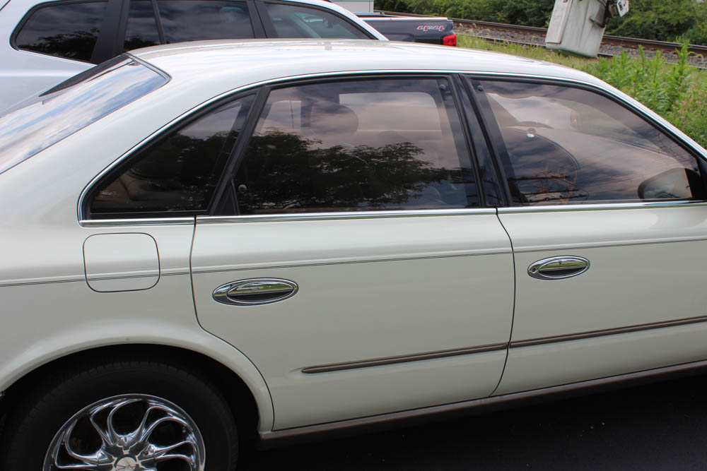 1992 Infiniti Q45 Sedan