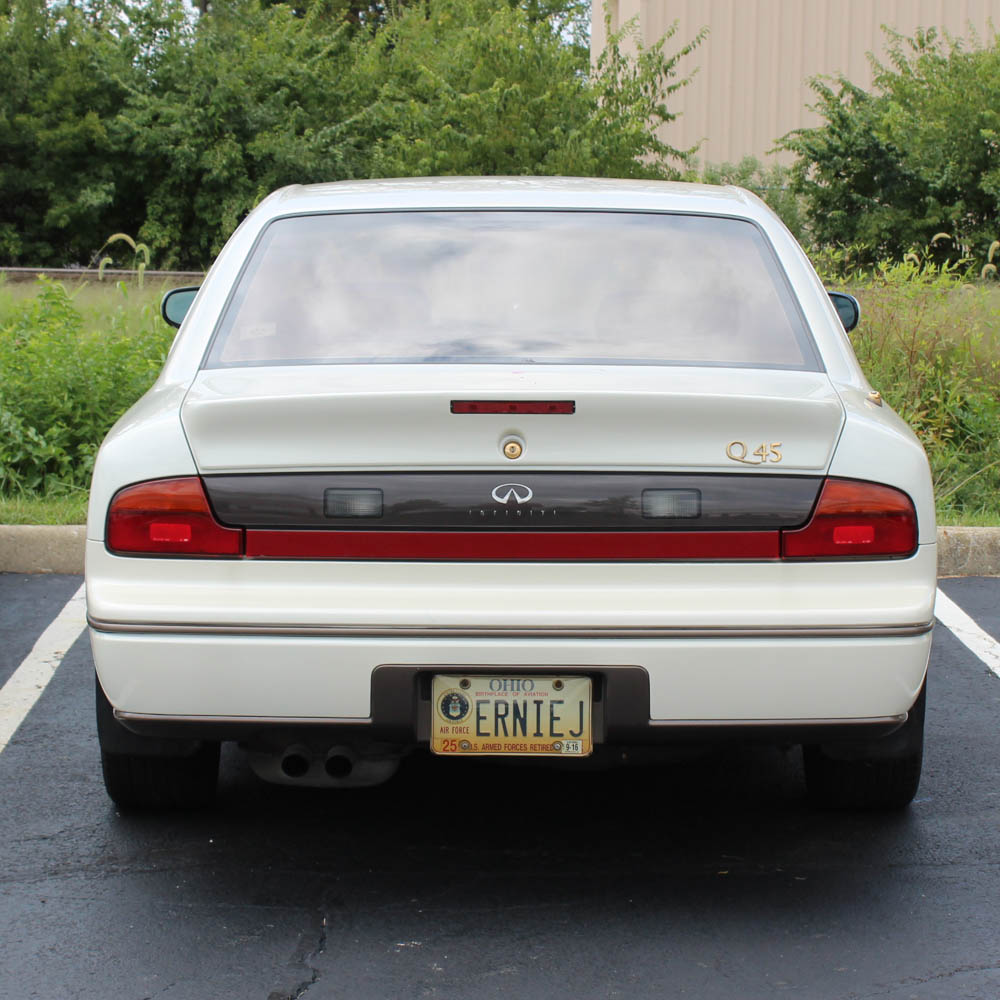 1992 Infiniti Q45 Sedan