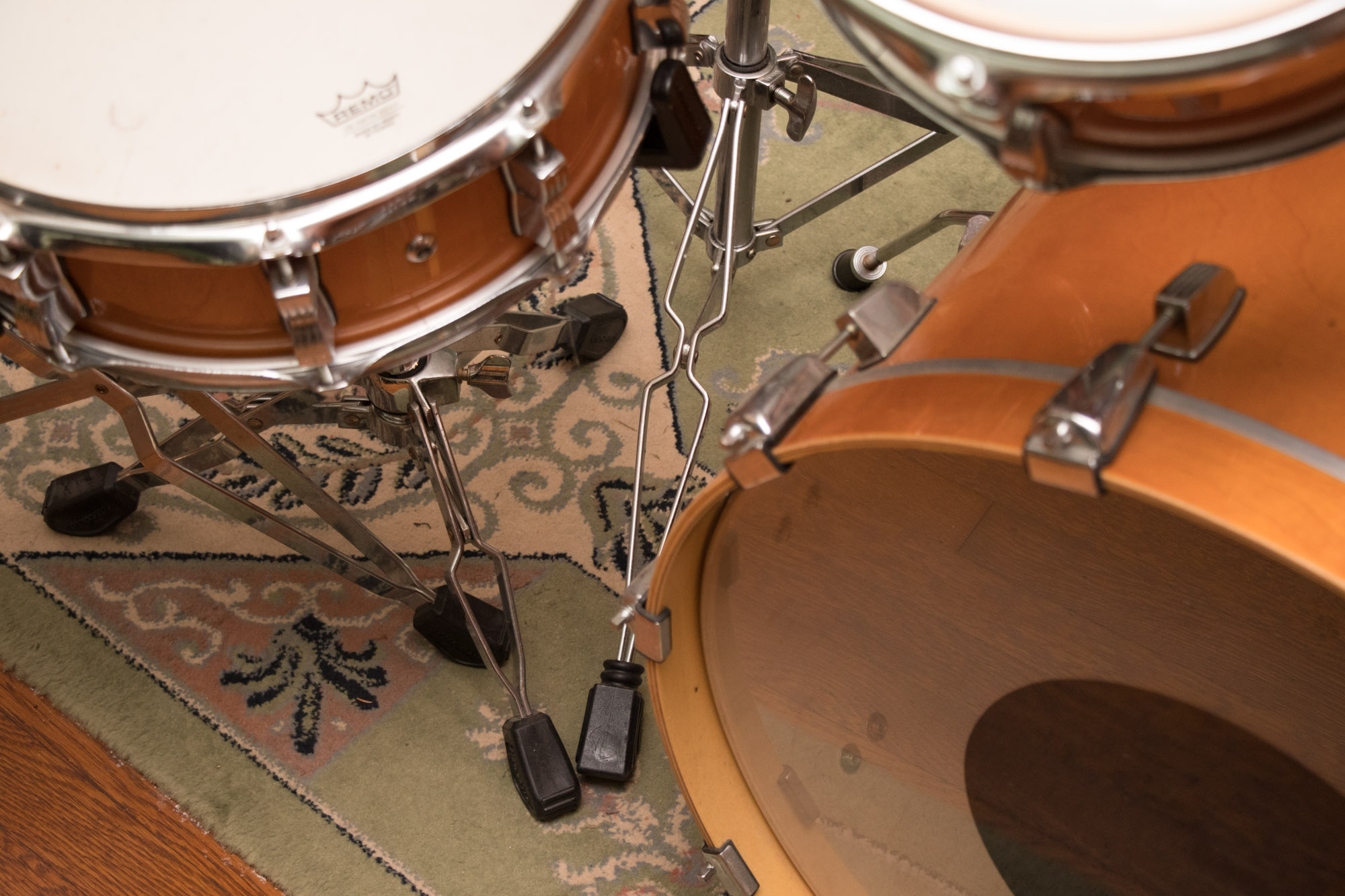 Ludwig Drum Set With Zildjian Cymbals and Accessories
