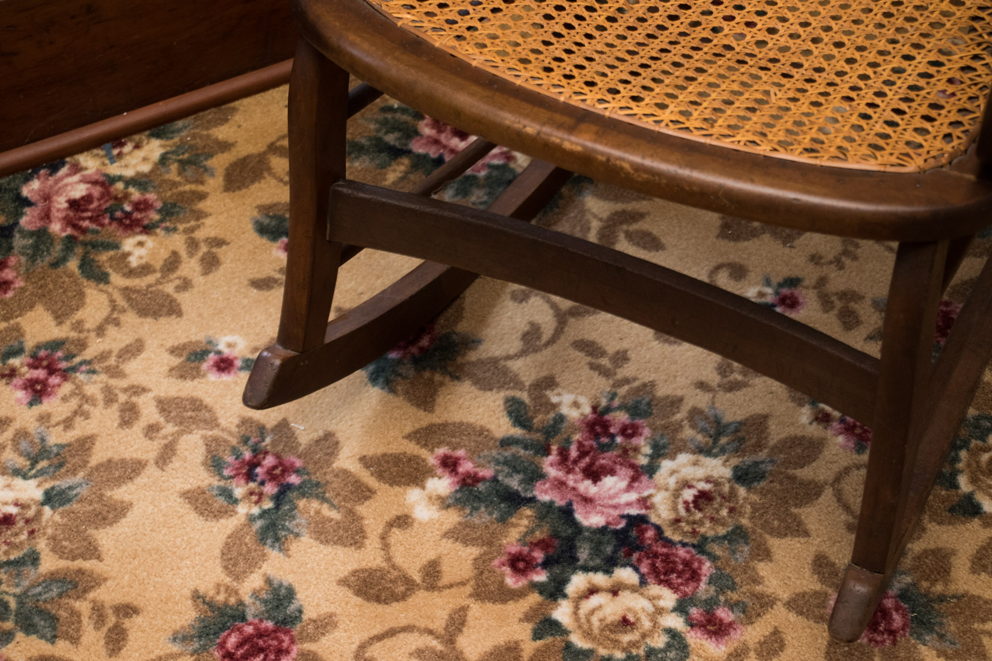 Vintage Victorian Style Rocking Chair.
