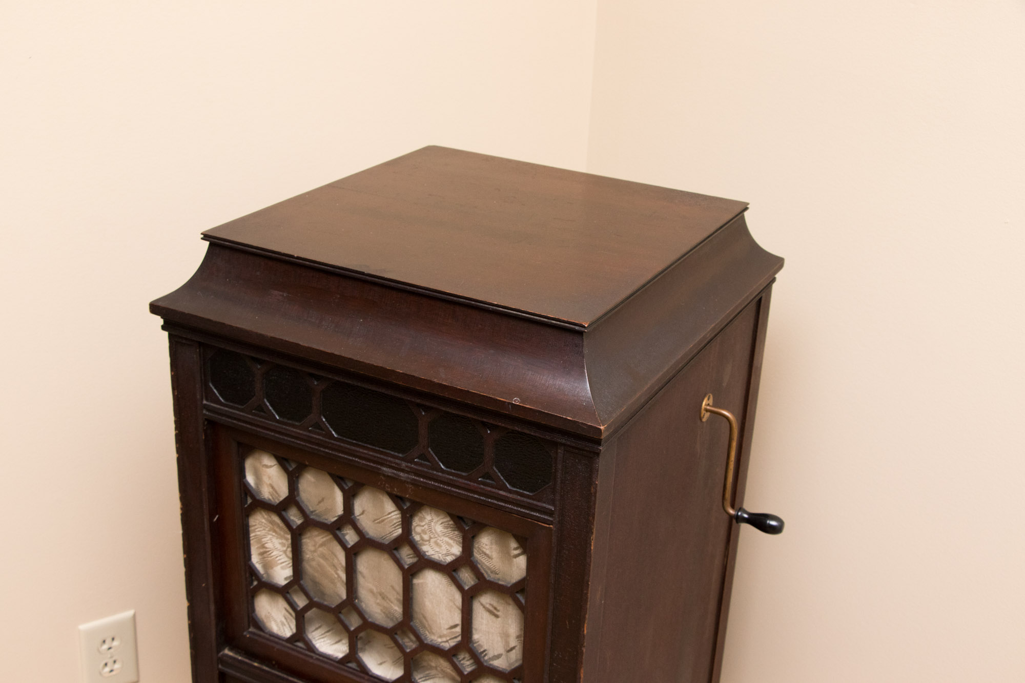 Thomas A. Edison Disc Phonograph