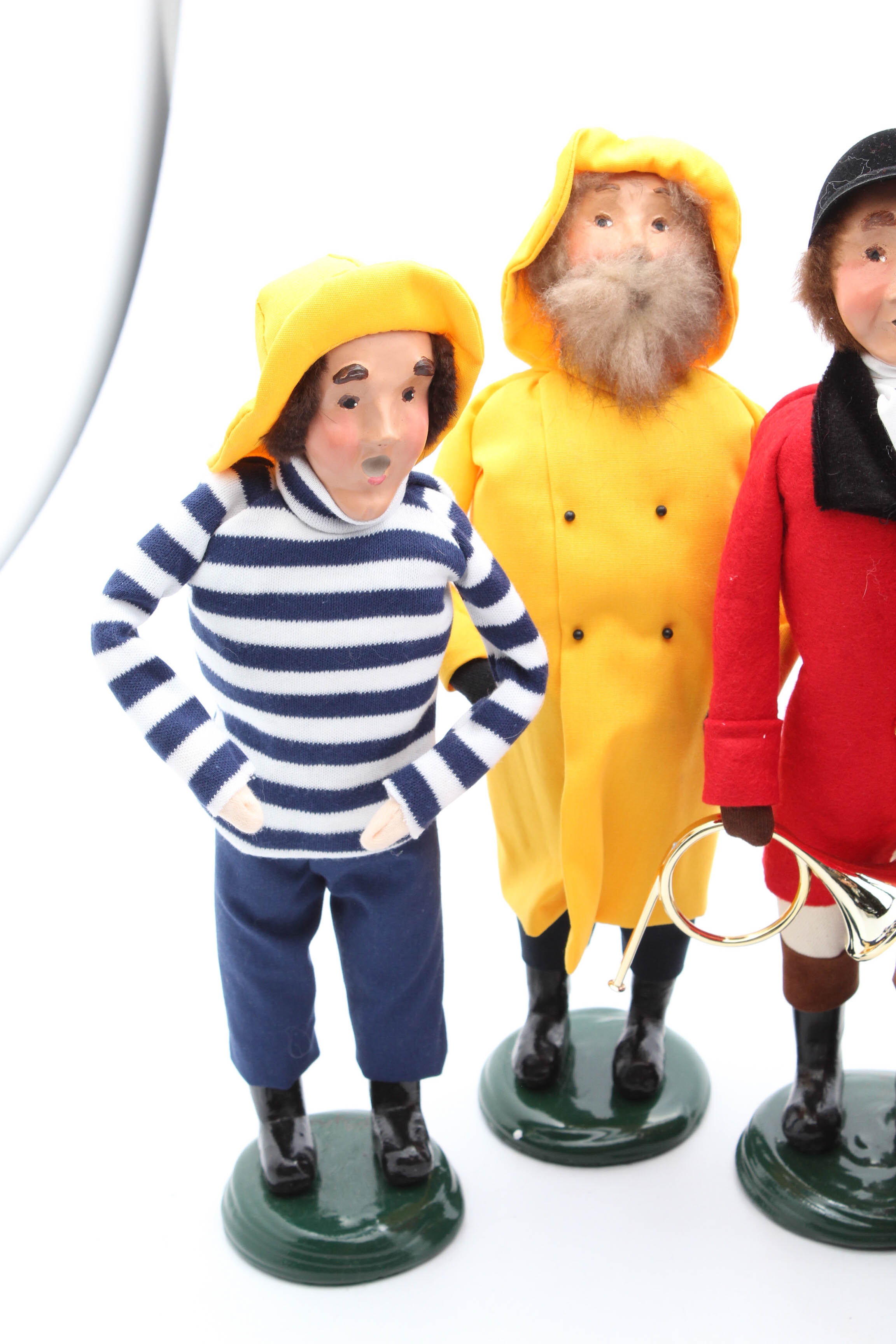 Vintage Buyers Choice "The Carolers" Figurines