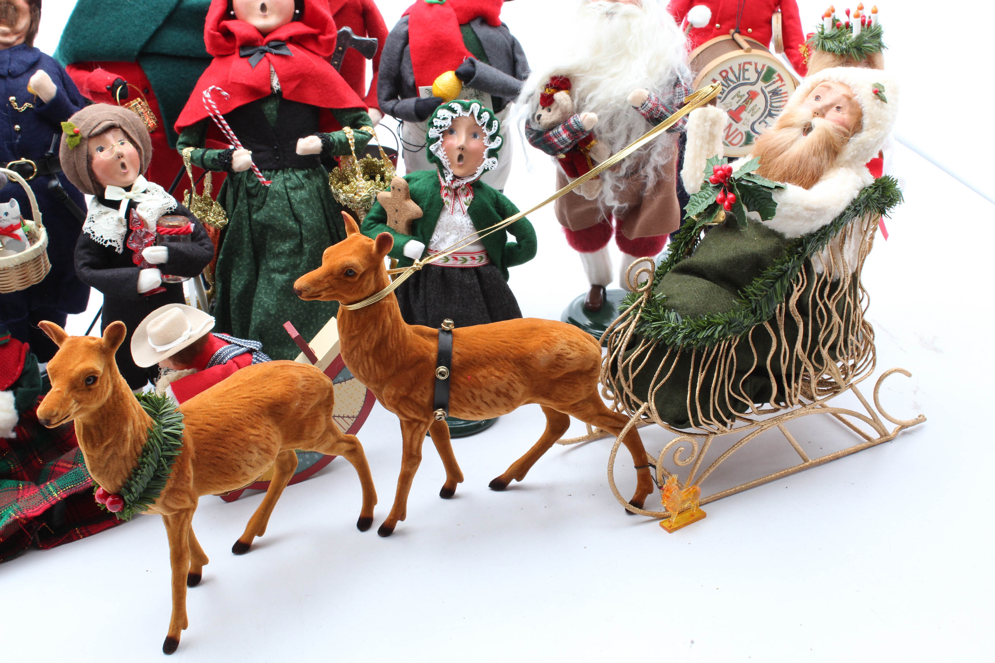 Vintage Buyers Choice "The Carolers" Figurines