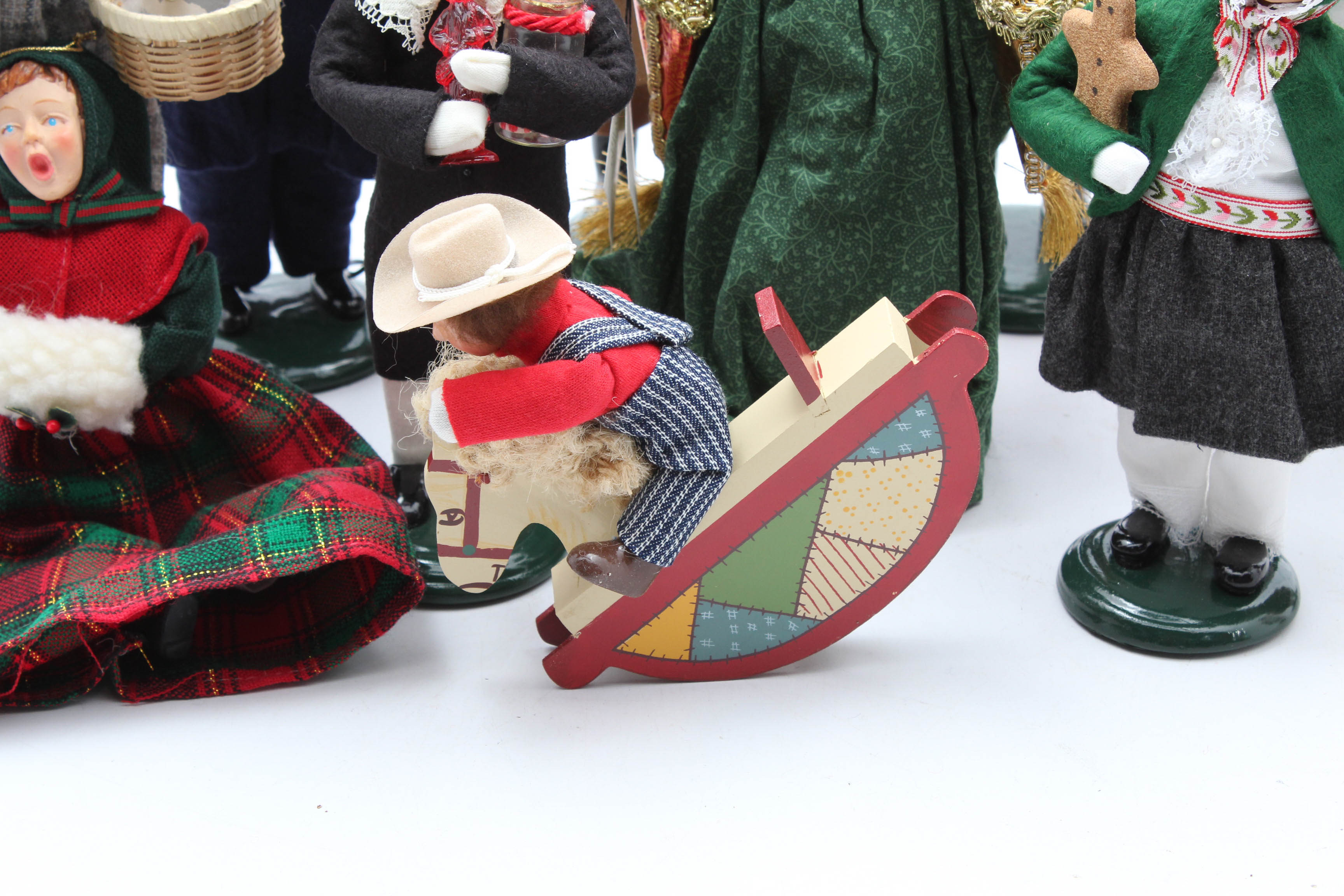 Vintage Buyers Choice "The Carolers" Figurines