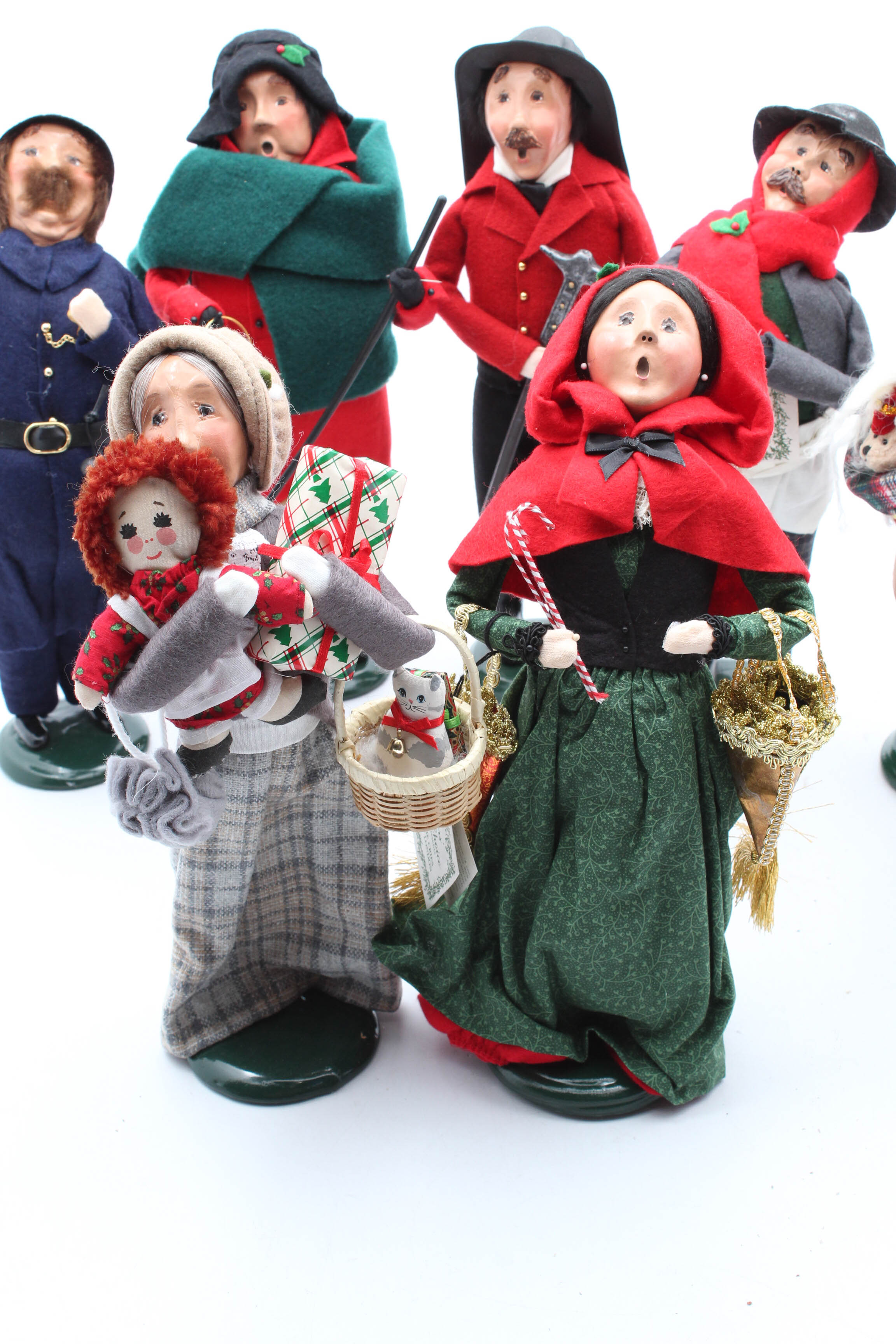 Vintage Buyers Choice "The Carolers" Figurines