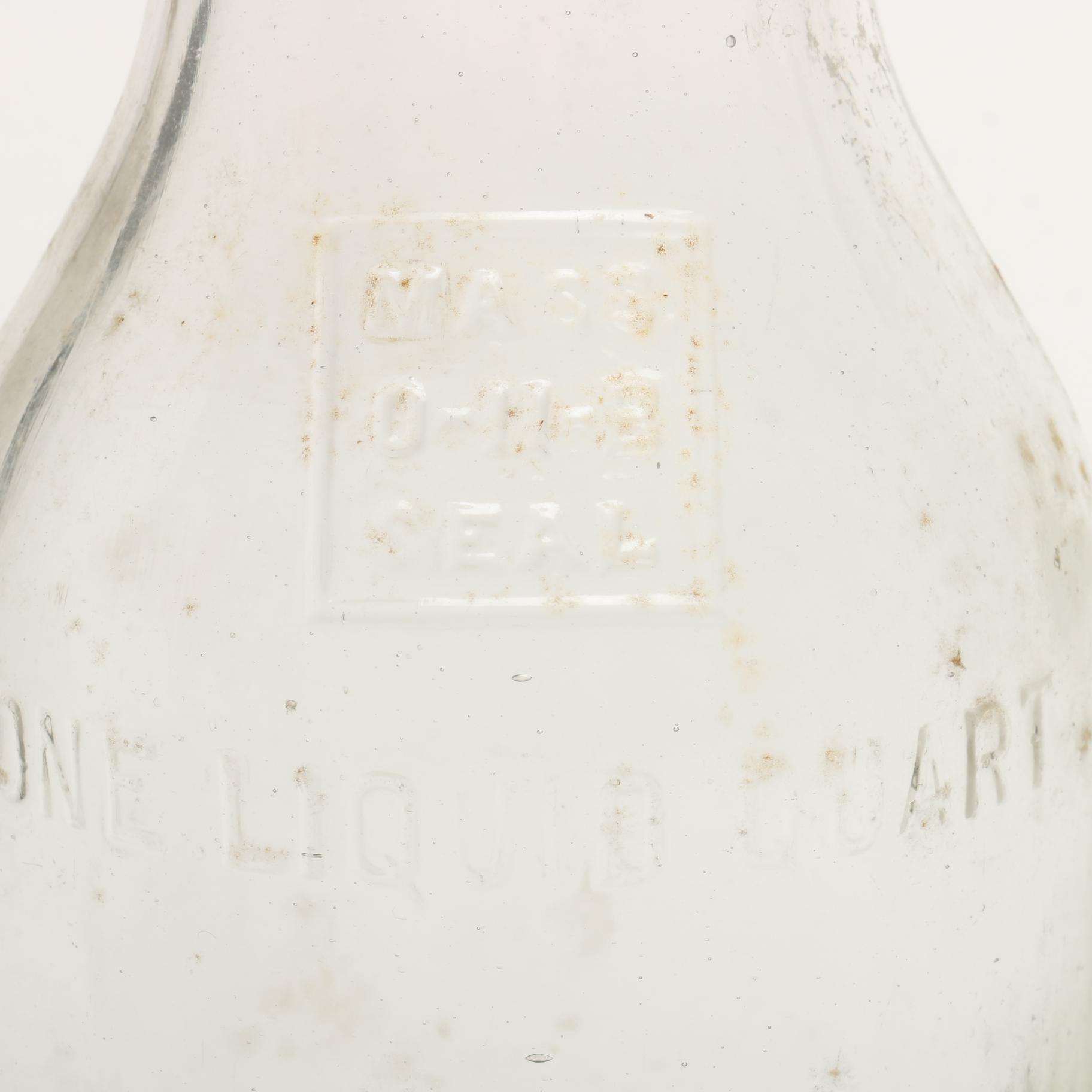 Vintage Quart Oil Bottles with Spouts Featuring Mobil Oil AF