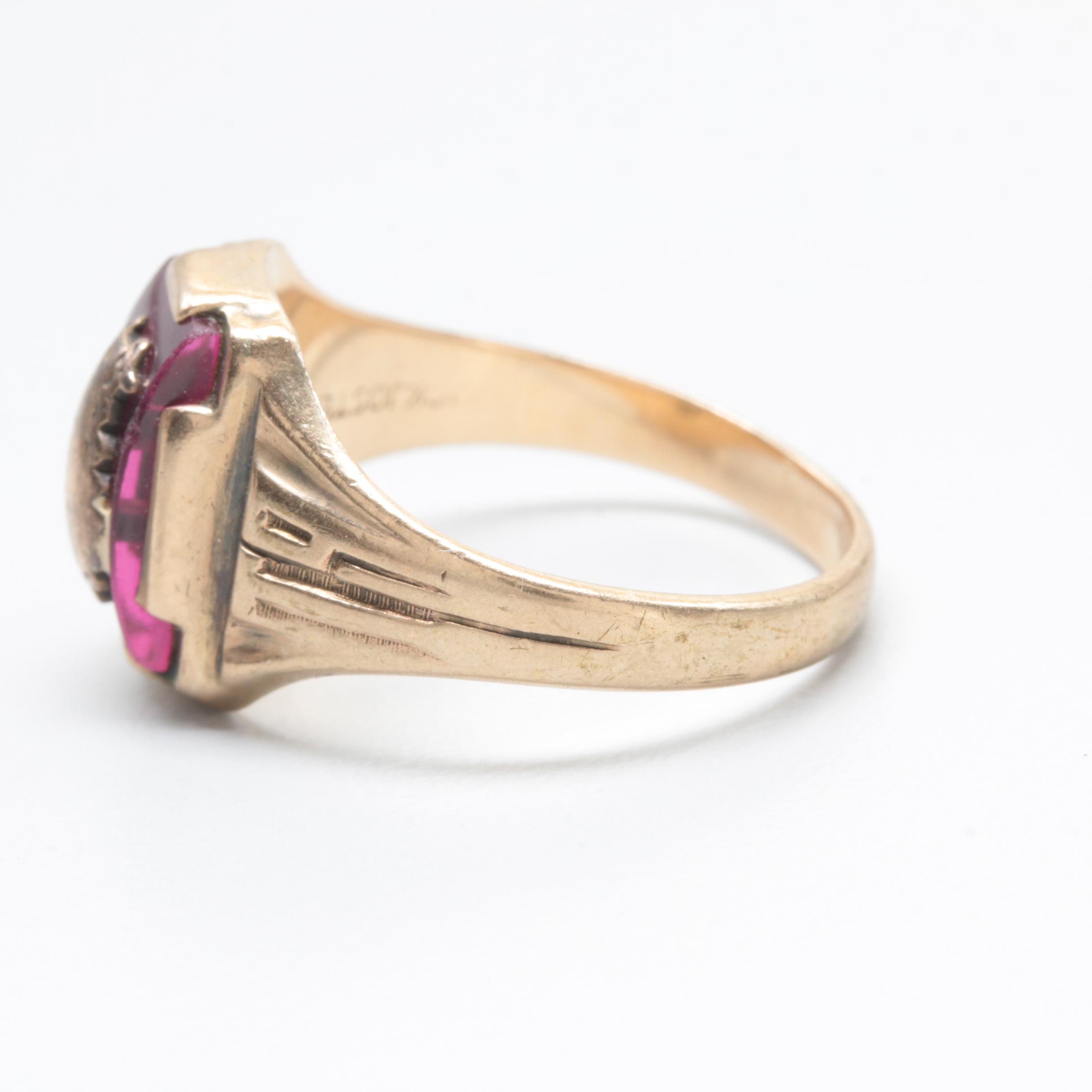 Vintage Josten 10K Yellow Gold Synthetic Ruby Class Ring