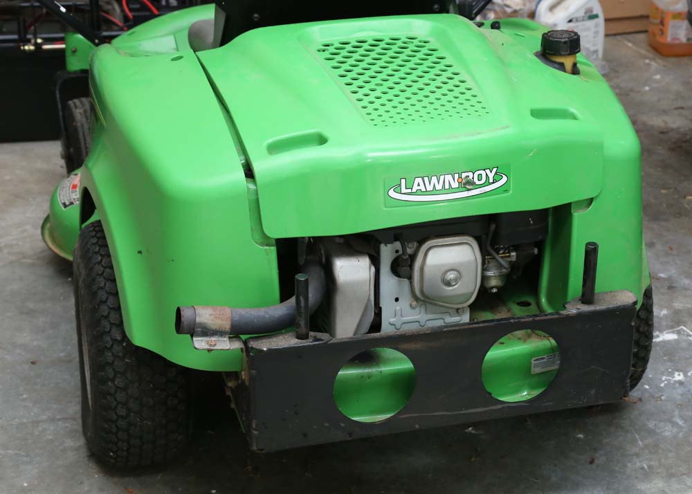 Precision Z320 H Lawn-Boy Riding Lawnmower