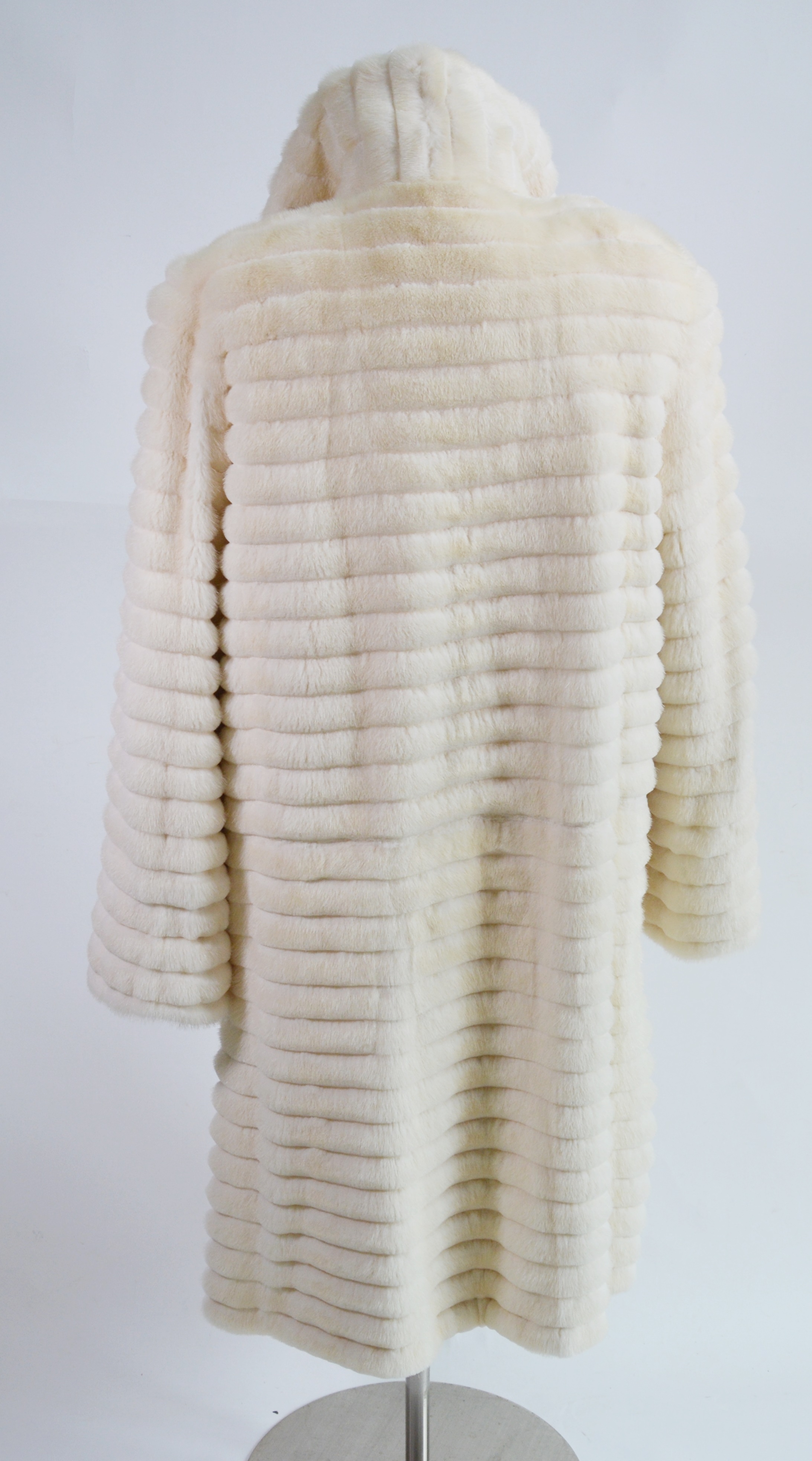 Bisang Couture Off-White Mink Fur Coat