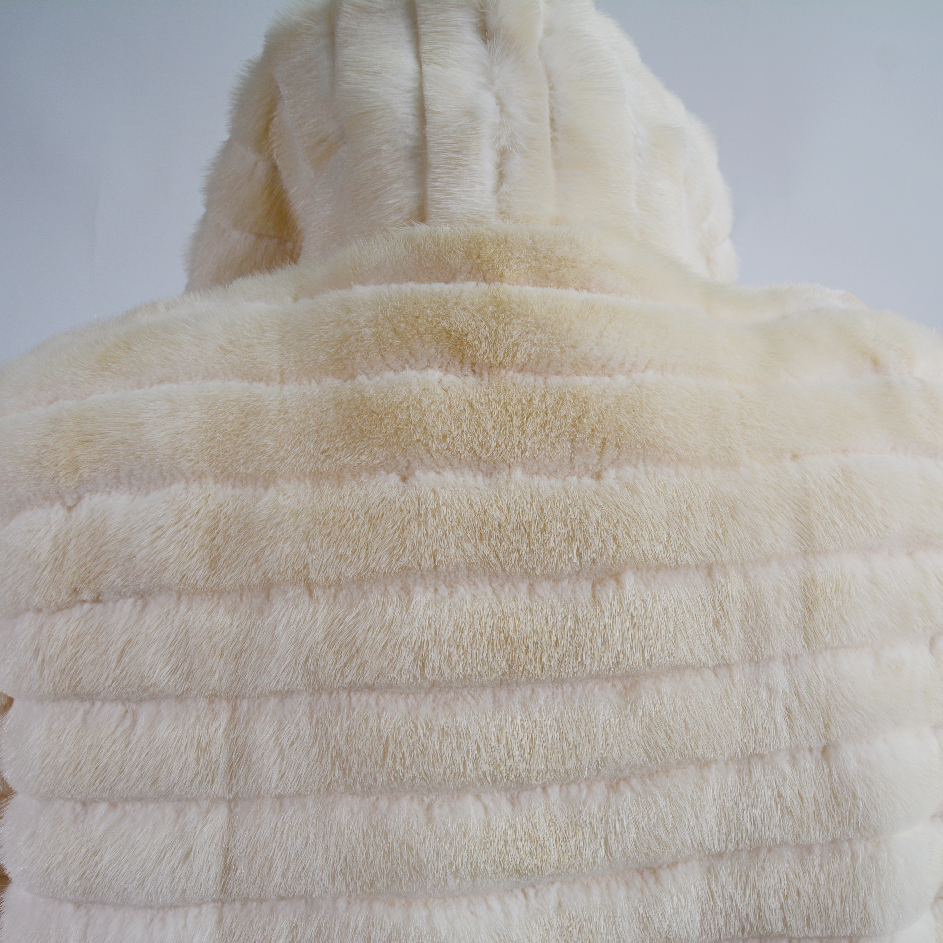 Bisang Couture Off-White Mink Fur Coat