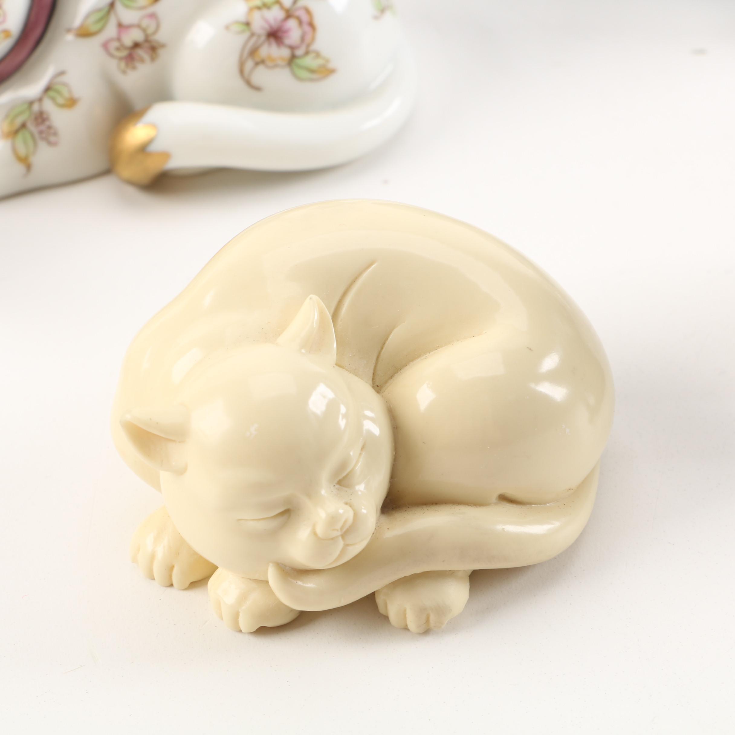 The Franklin Mint "Curio Cabinet Cats Collection" Figurines