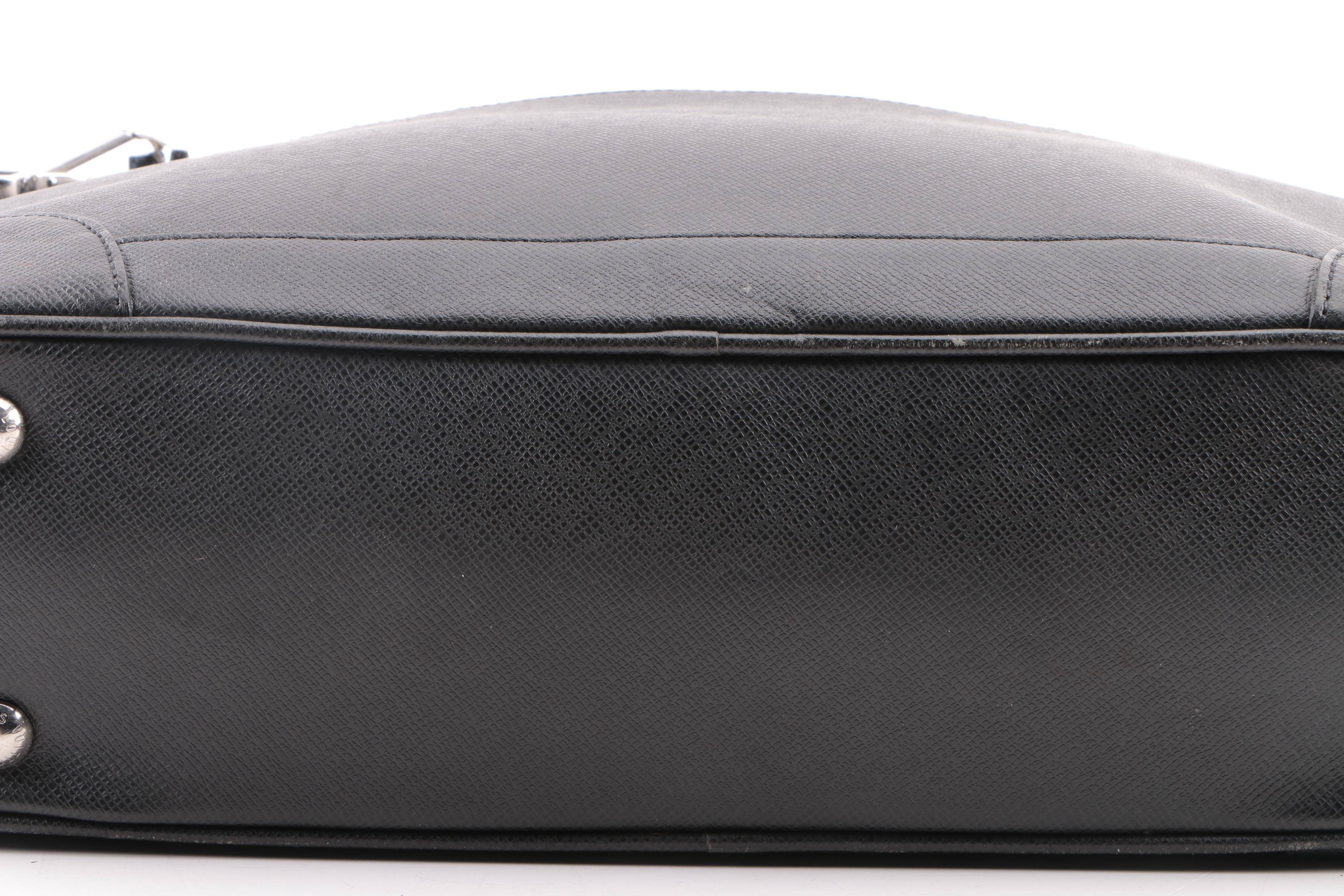 2010 Louis Vuitton Paris Black Taiga Leather Odessa Briefcase