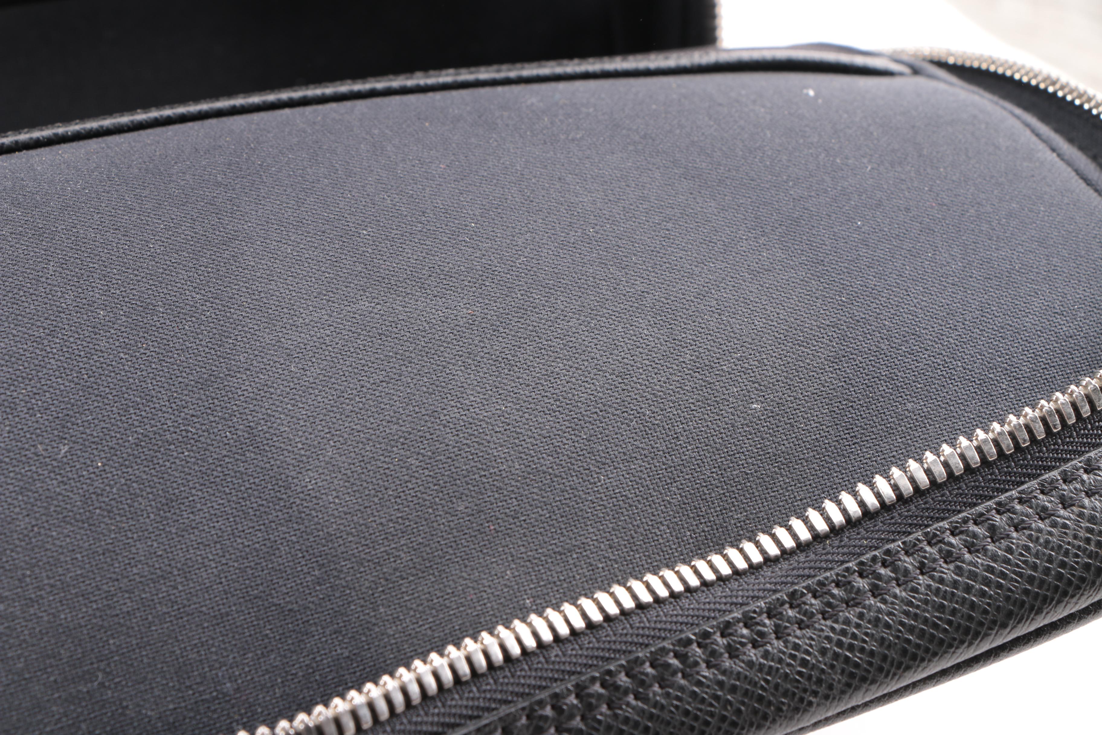 2010 Louis Vuitton Paris Black Taiga Leather Odessa Briefcase