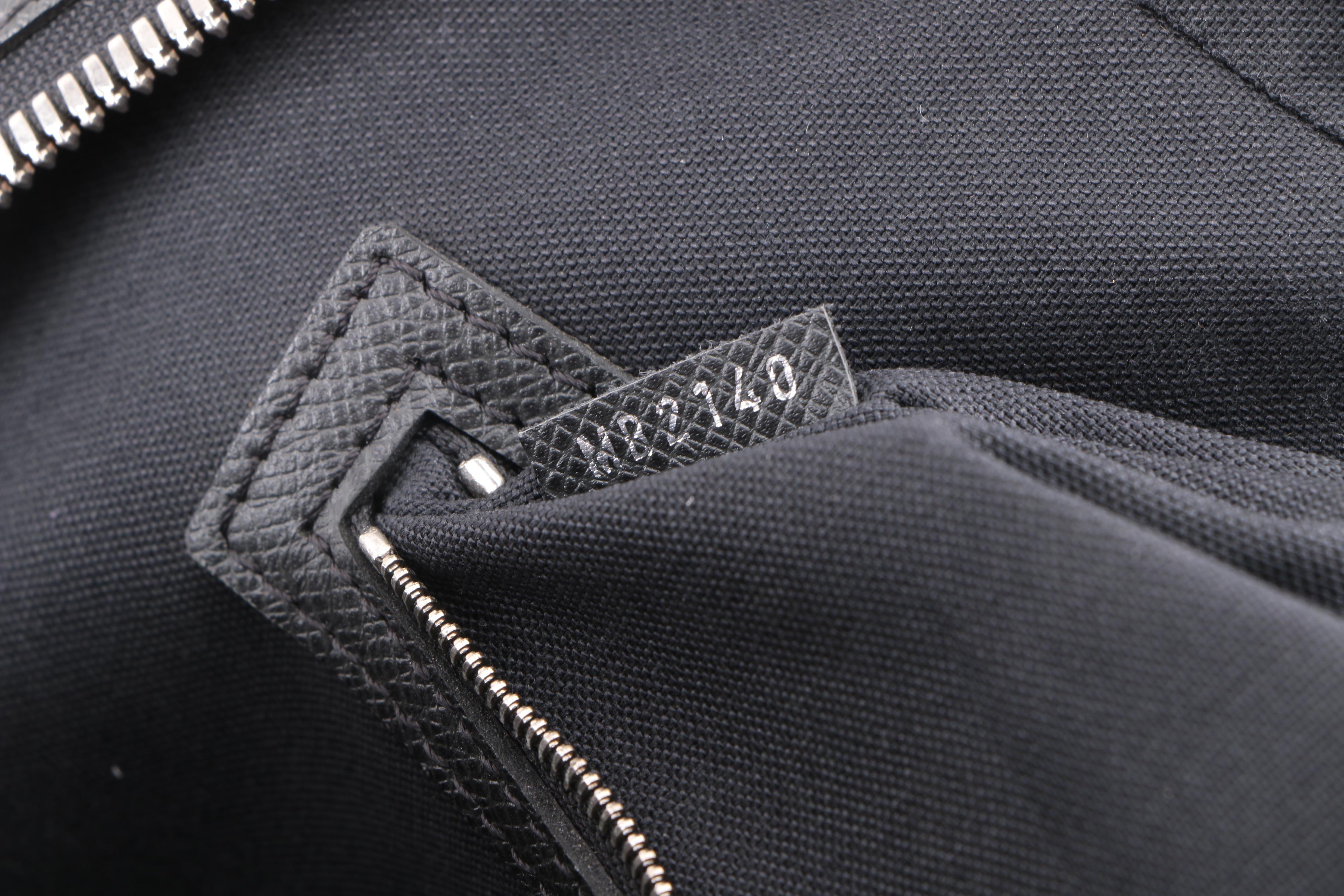 2010 Louis Vuitton Paris Black Taiga Leather Odessa Briefcase