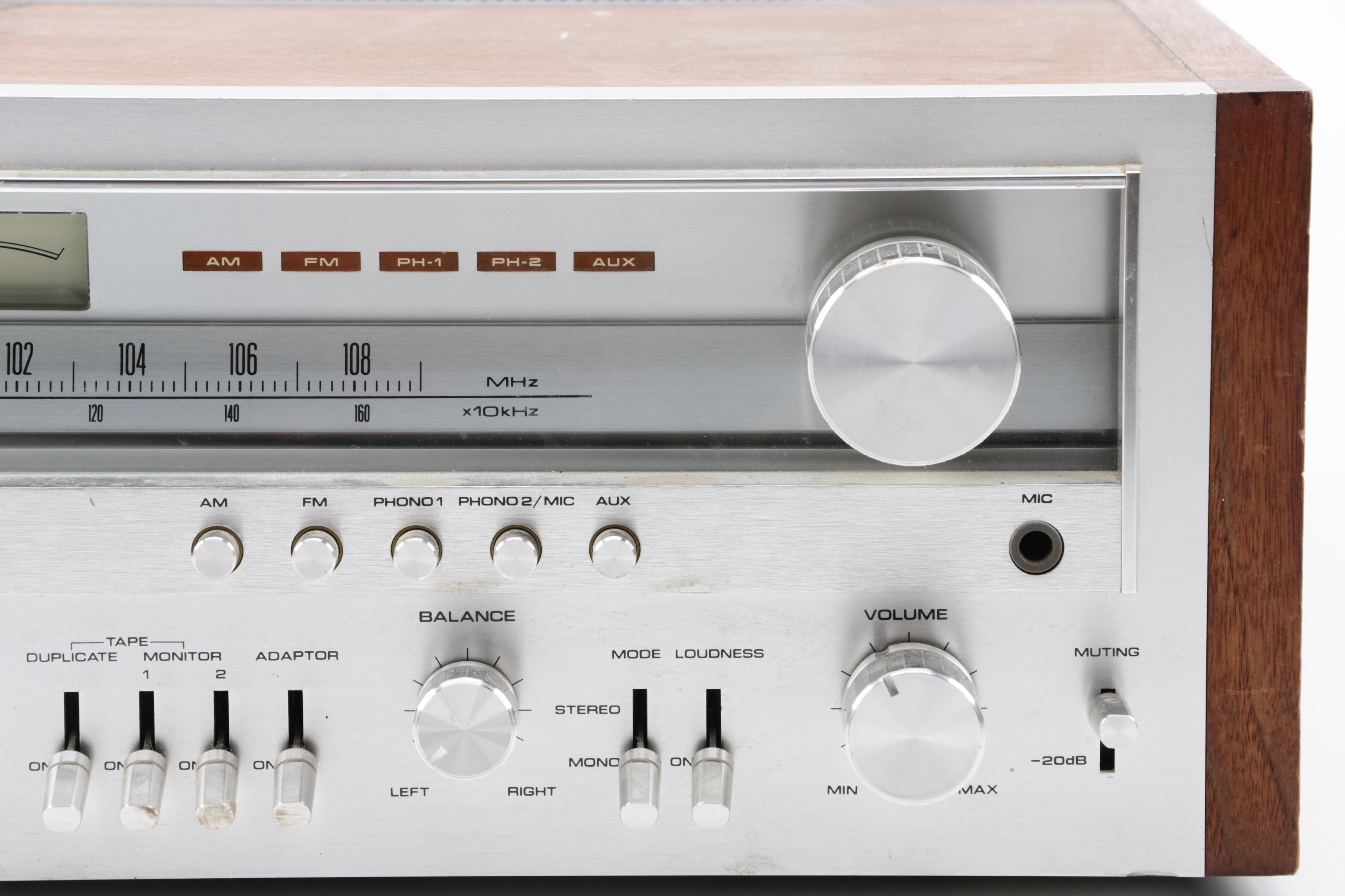 1970s Pioneer AM/FM Stereo Receiver