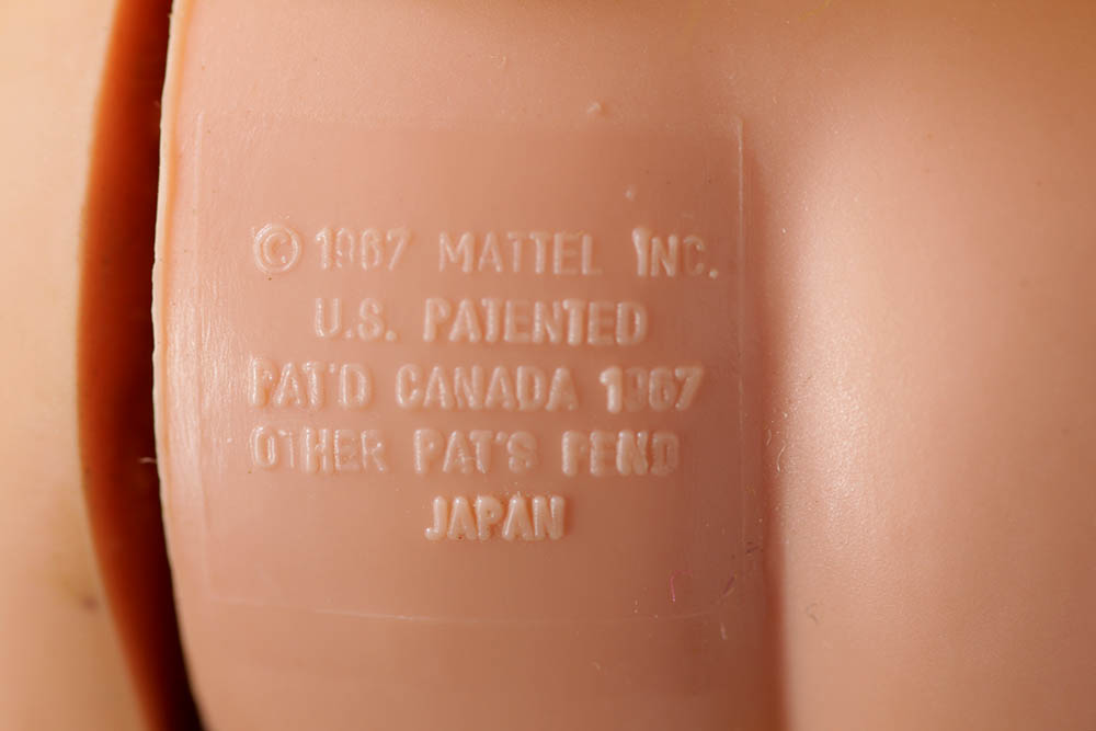 1960-70s Mattel Barbie and Friends Dolls and "Barbie & StaceySleep 'n Keep" Case