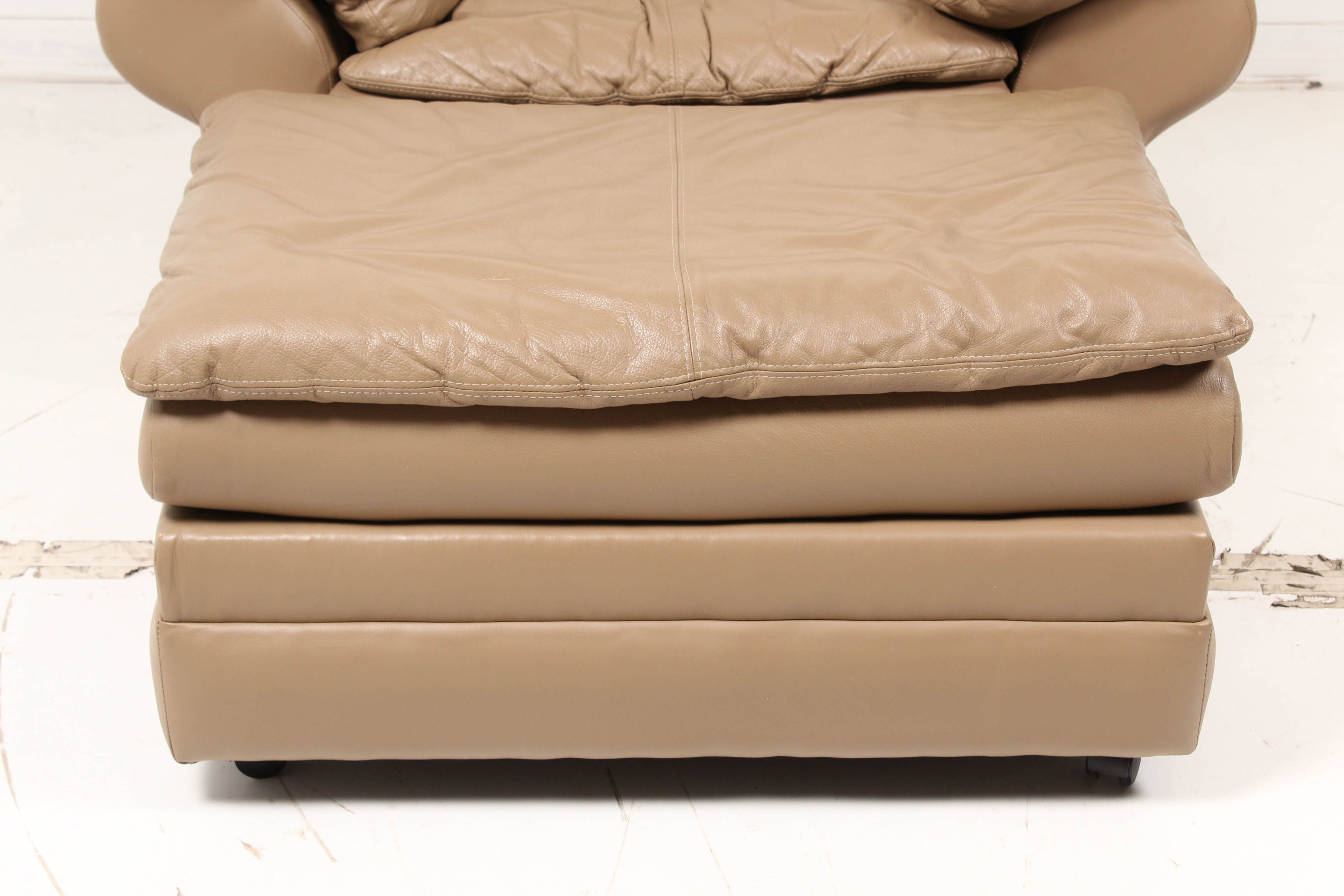 Sealy Buff Leather Club Chair and Ottoman