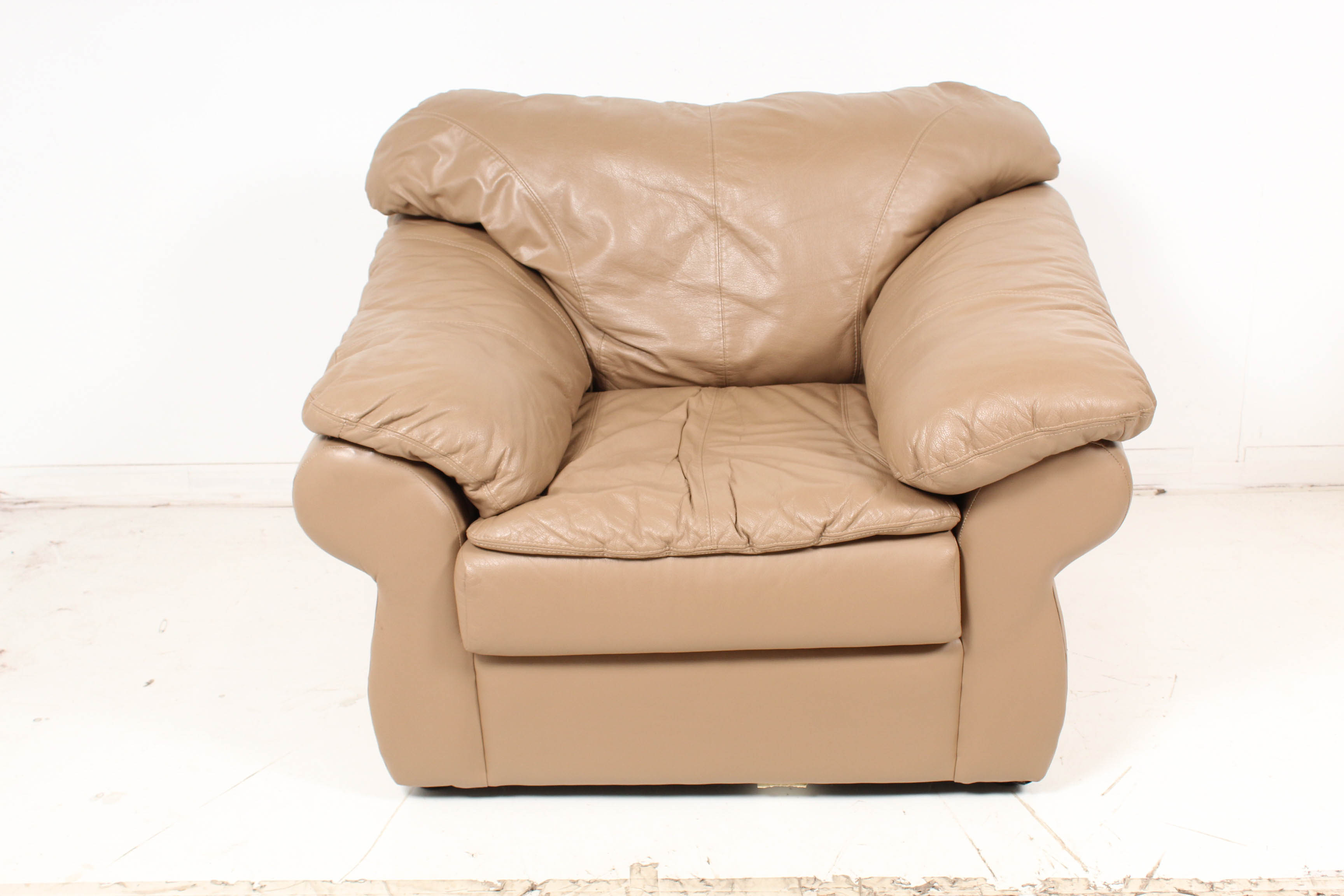Sealy Buff Leather Club Chair and Ottoman