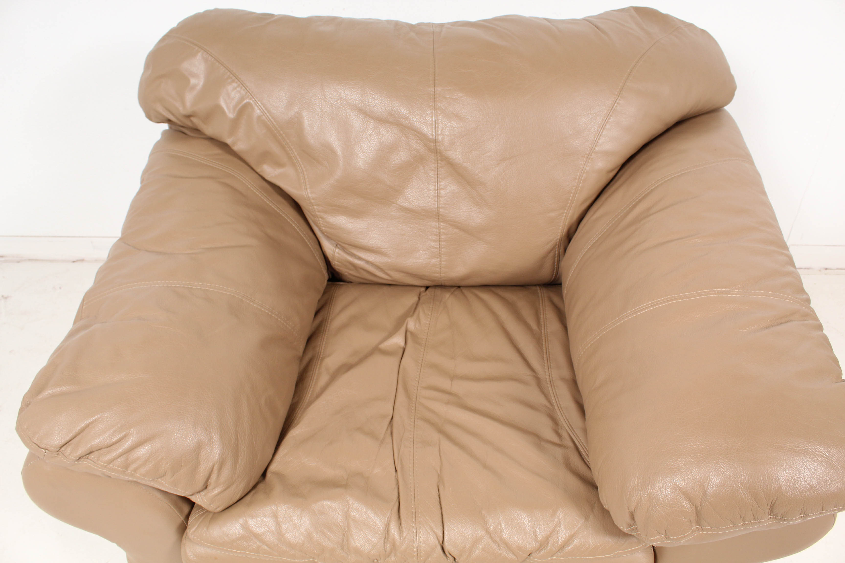 Sealy Buff Leather Club Chair and Ottoman