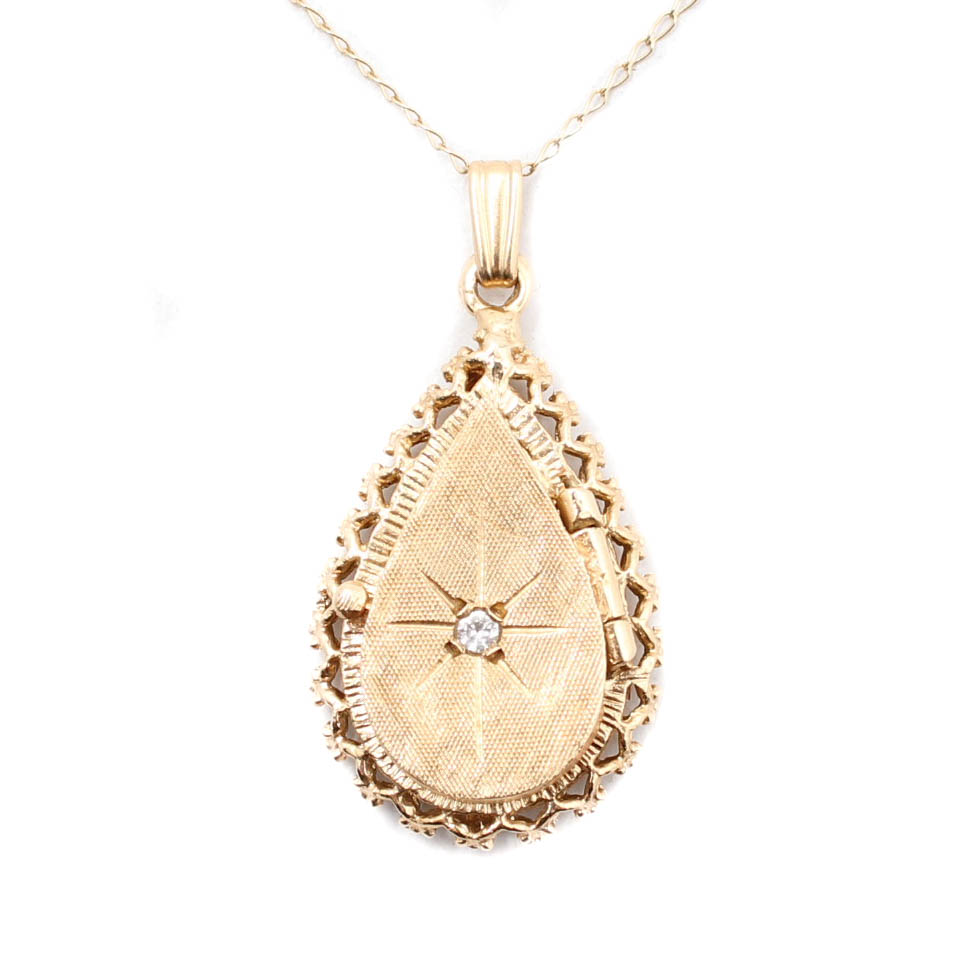 14K Yellow Gold Cubic Zirconia Locket Necklace