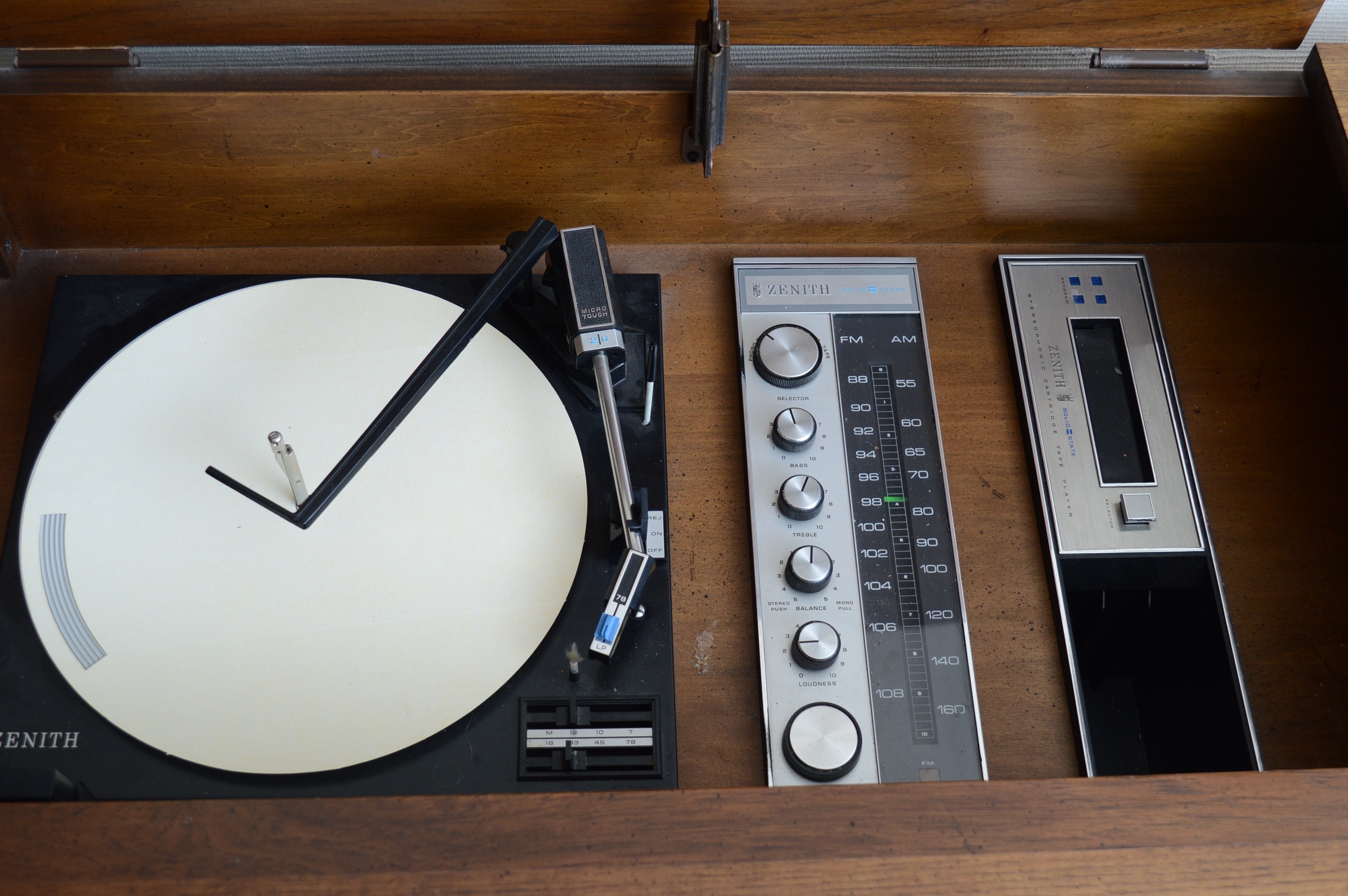 Vintage Zenith Stereo Cabinet