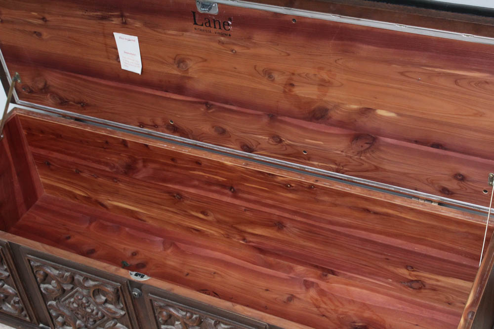 Vintage Lane Cedar Chest