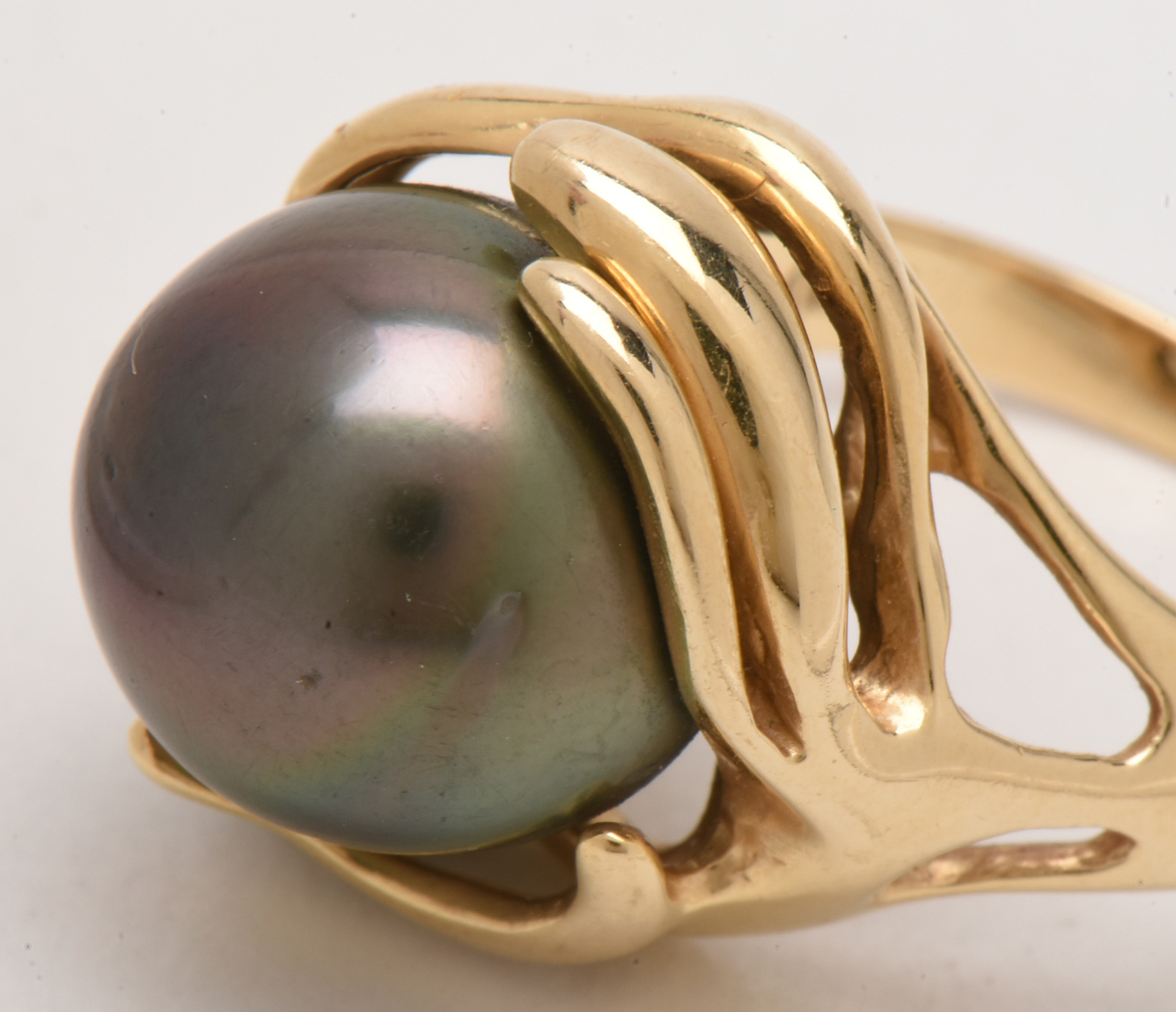 14K Yellow Gold Tahitian Black Cultured Pearl Ring