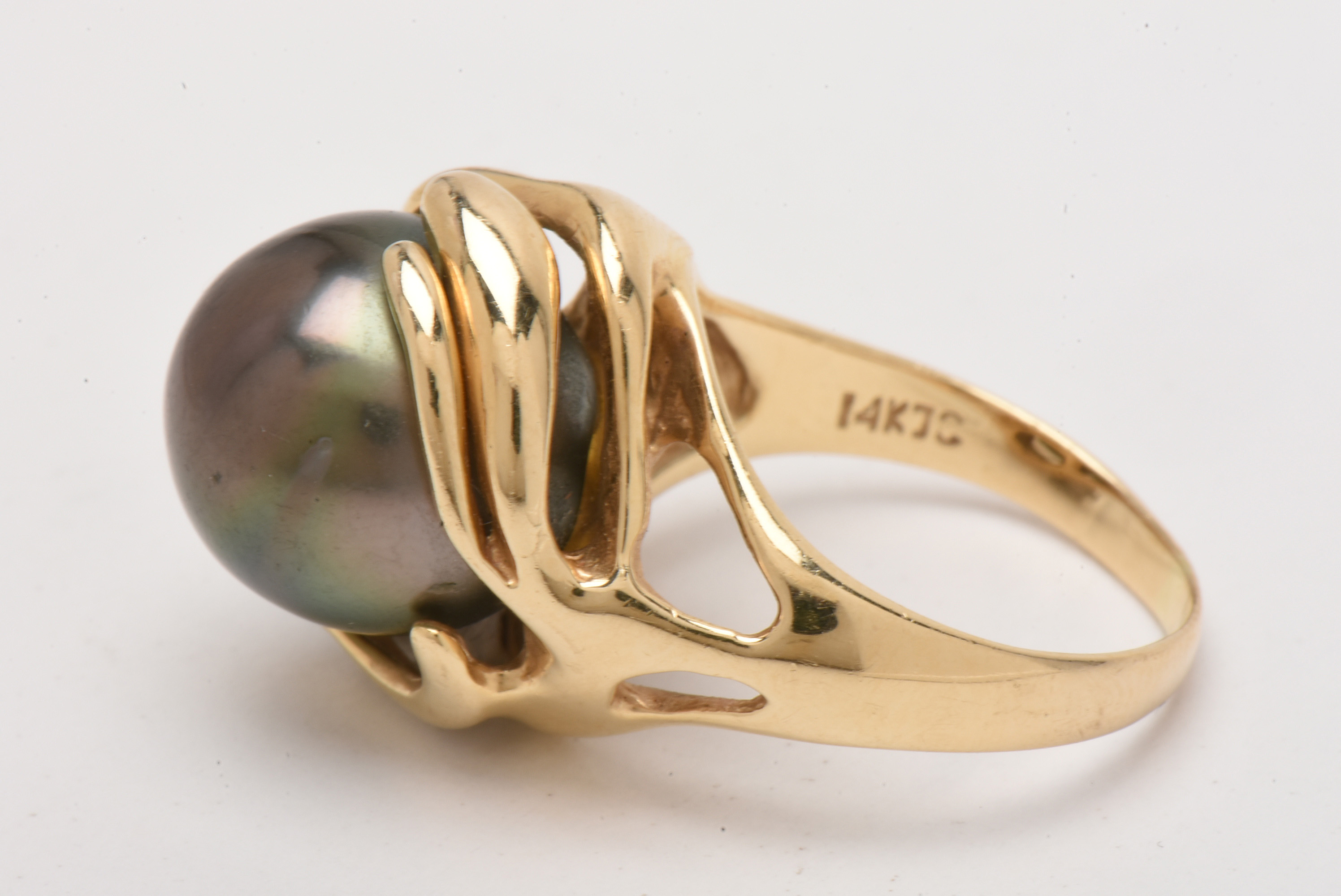 14K Yellow Gold Tahitian Black Cultured Pearl Ring