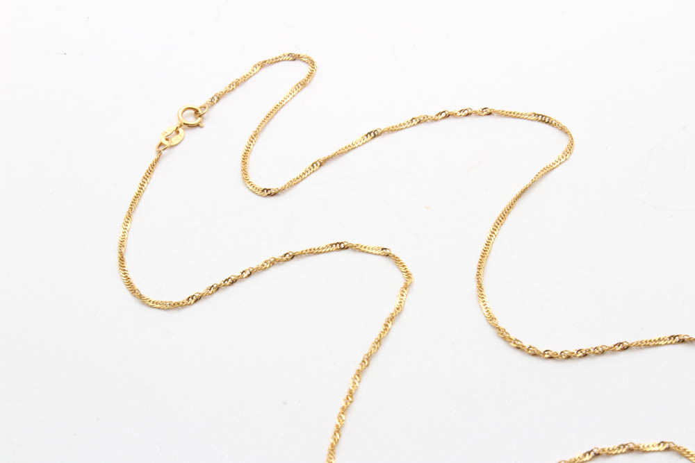 14K Yellow Gold Carved Onyx Elephant Pendant Necklace