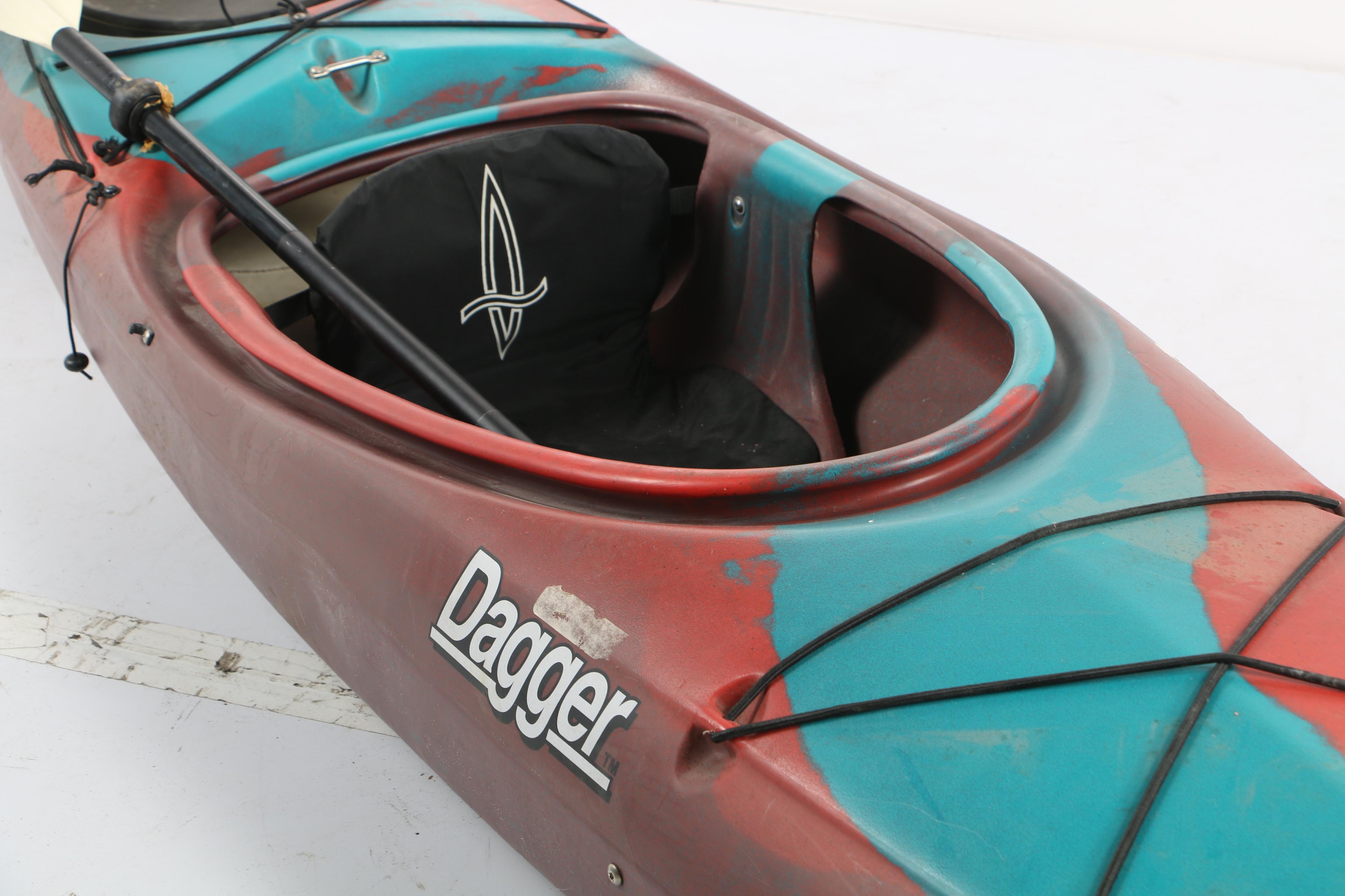 Dagger Blackwater 12' Kayak with Sea Passage Oar