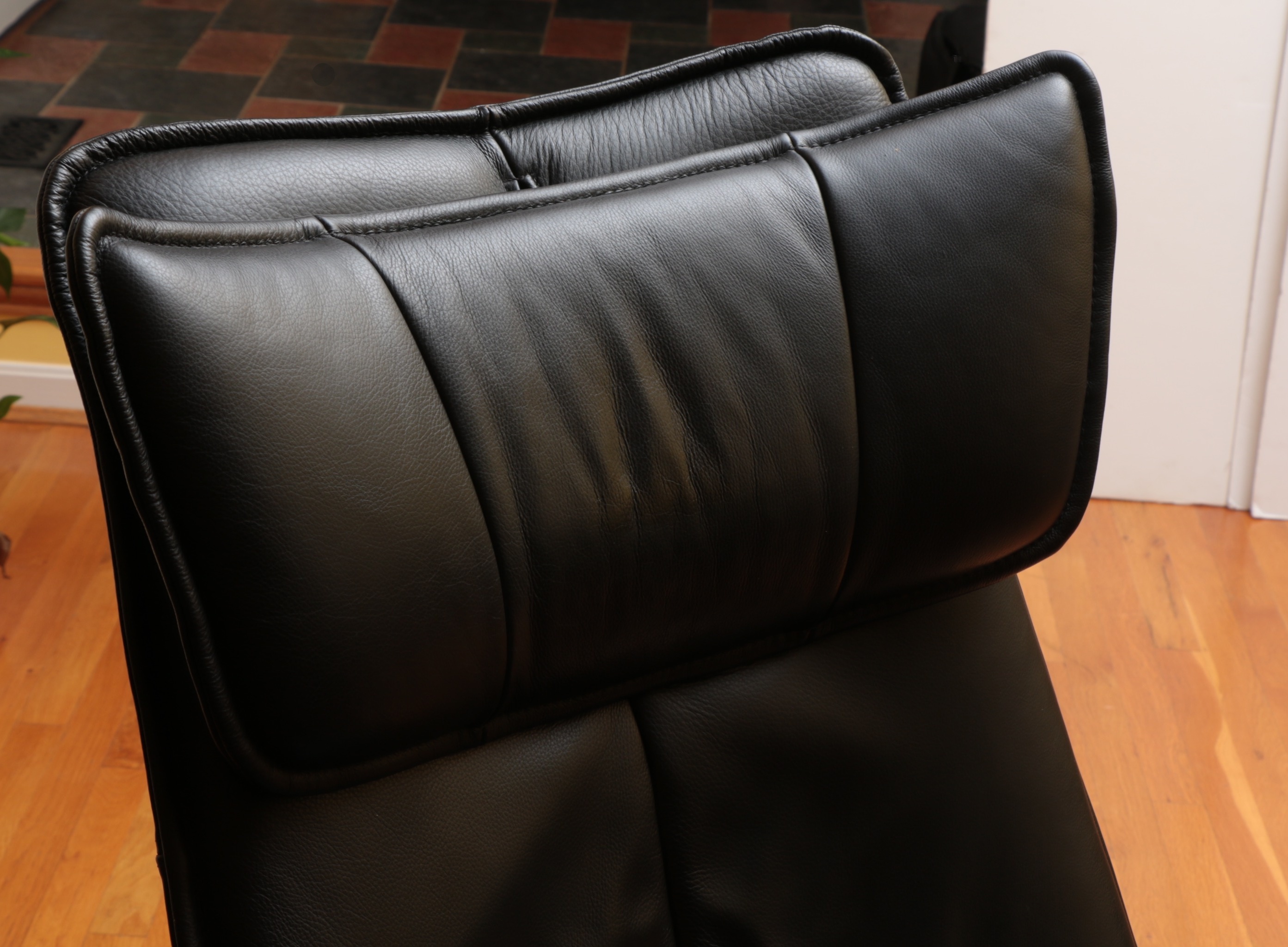 Hjellegjerde Mobler Reclining Lounge Chair