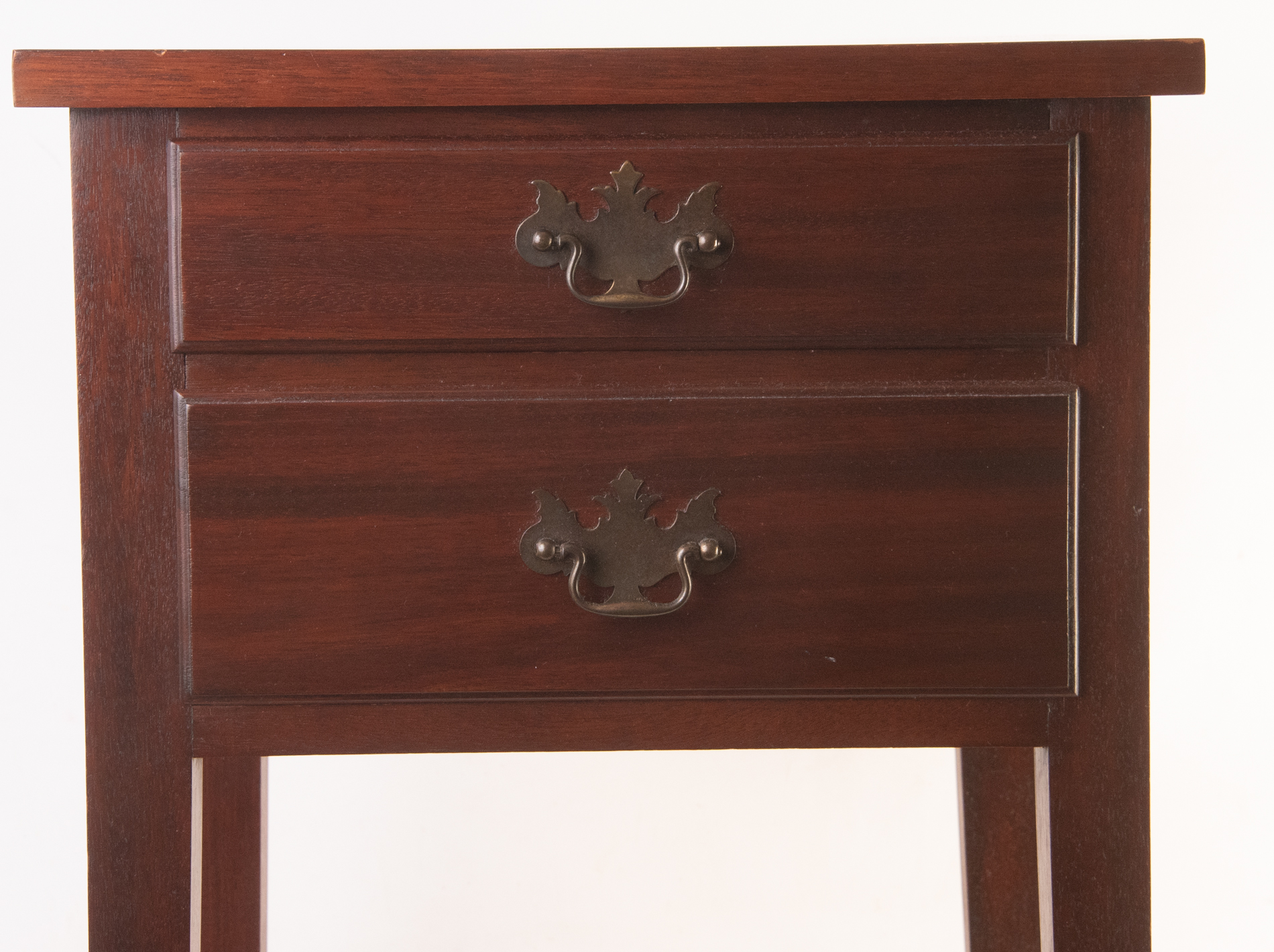 Contemporary Traditional Style Side Table