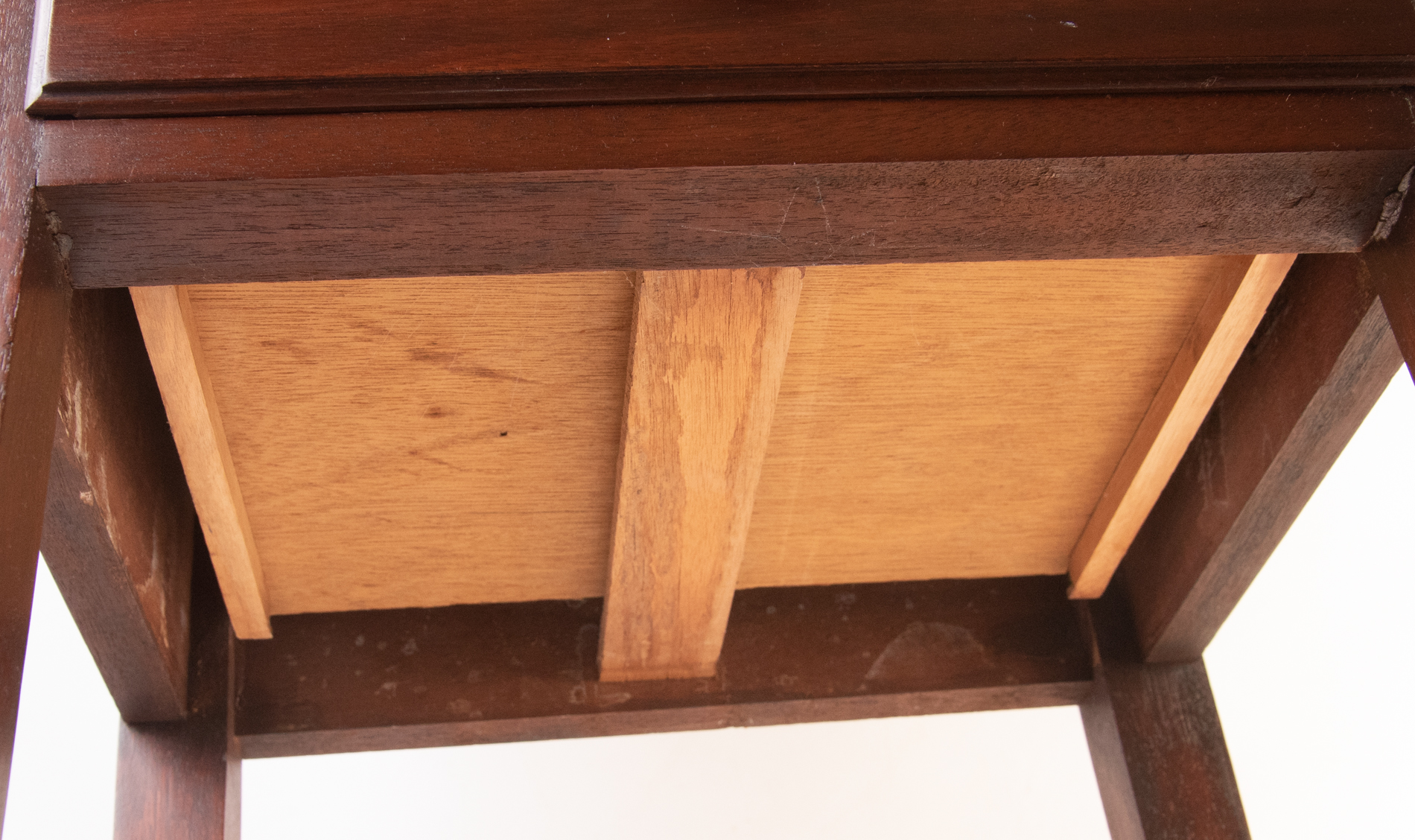 Contemporary Traditional Style Side Table