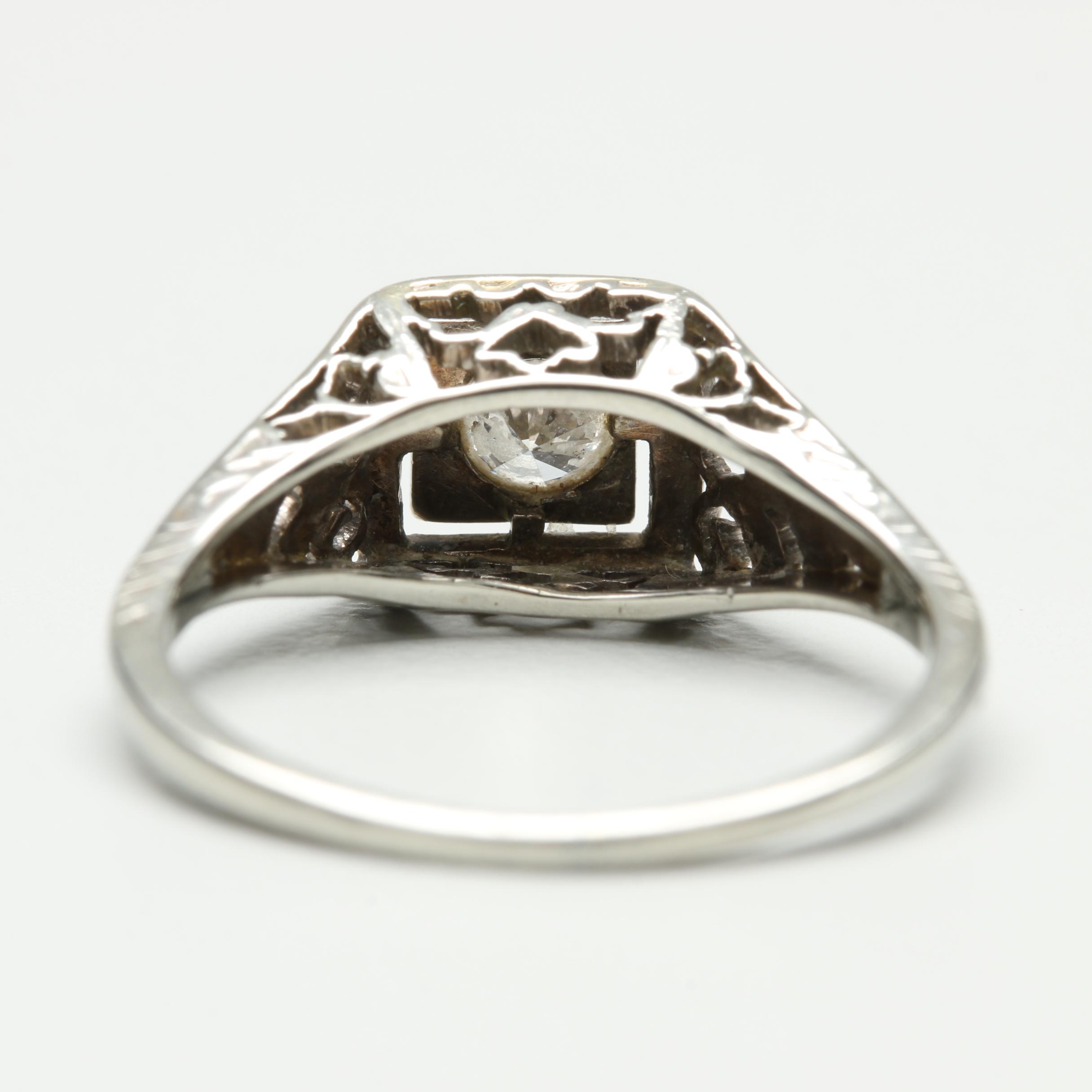 Vintage 18K White Gold Diamond Ring