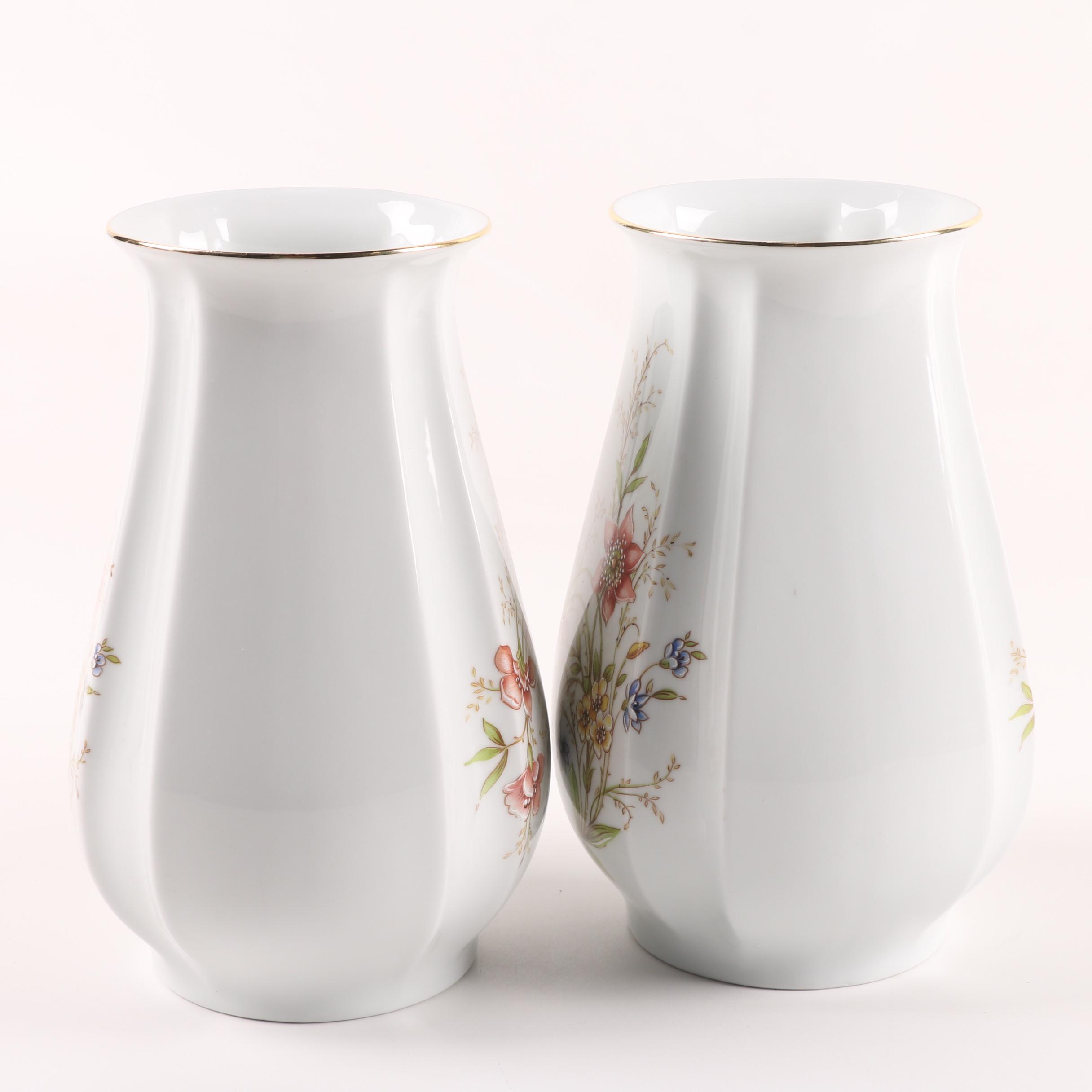 Pair of Royal Porzellan Floral-Decorated Porcelain Vases, 20th Century