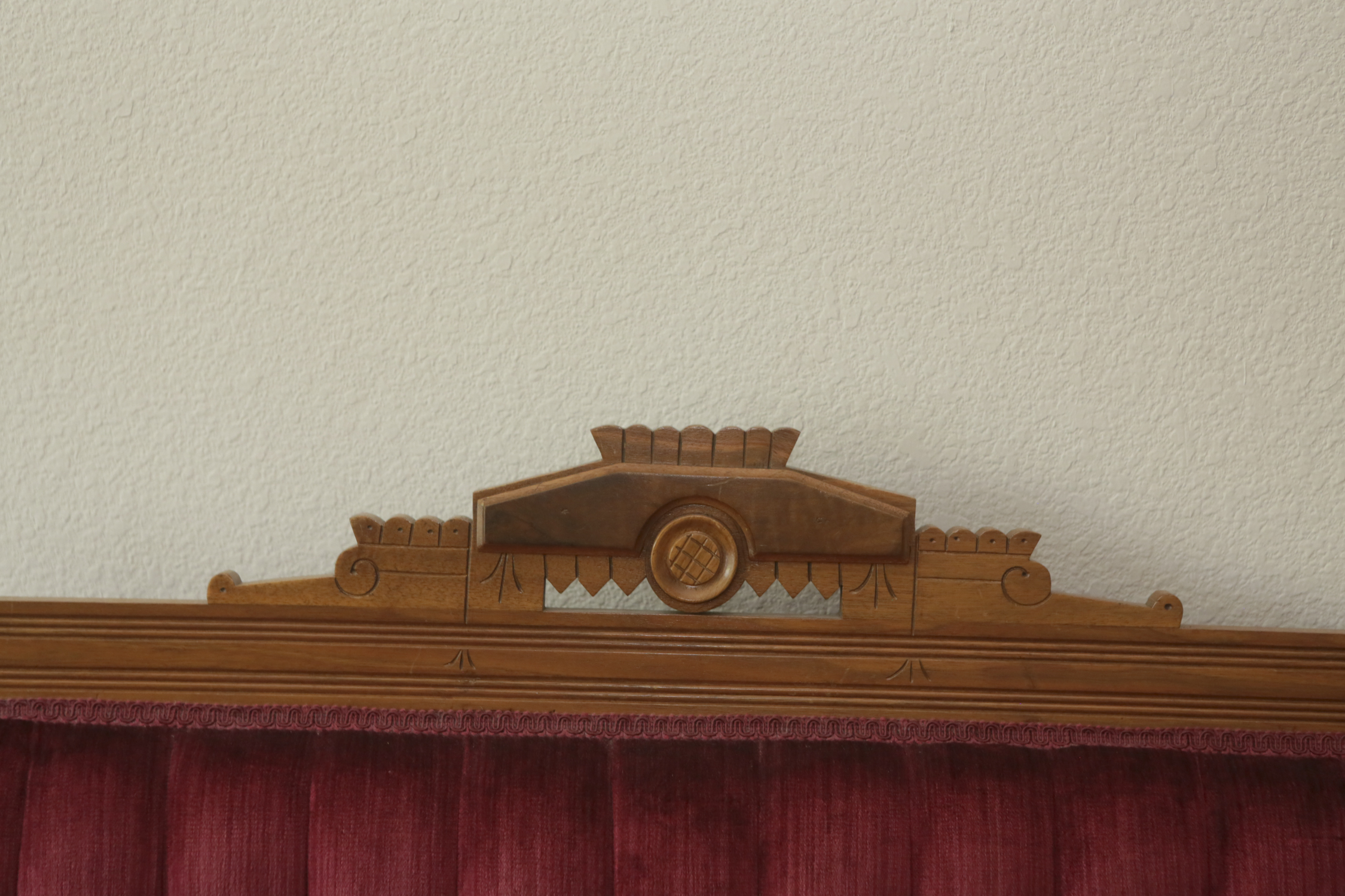 Vintage Eastlake Style Red Upholstered Settee