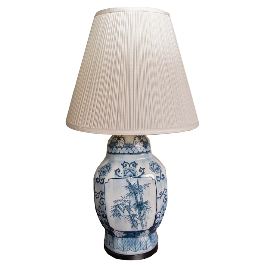 Chinese Ceramic Urn Table Lamp