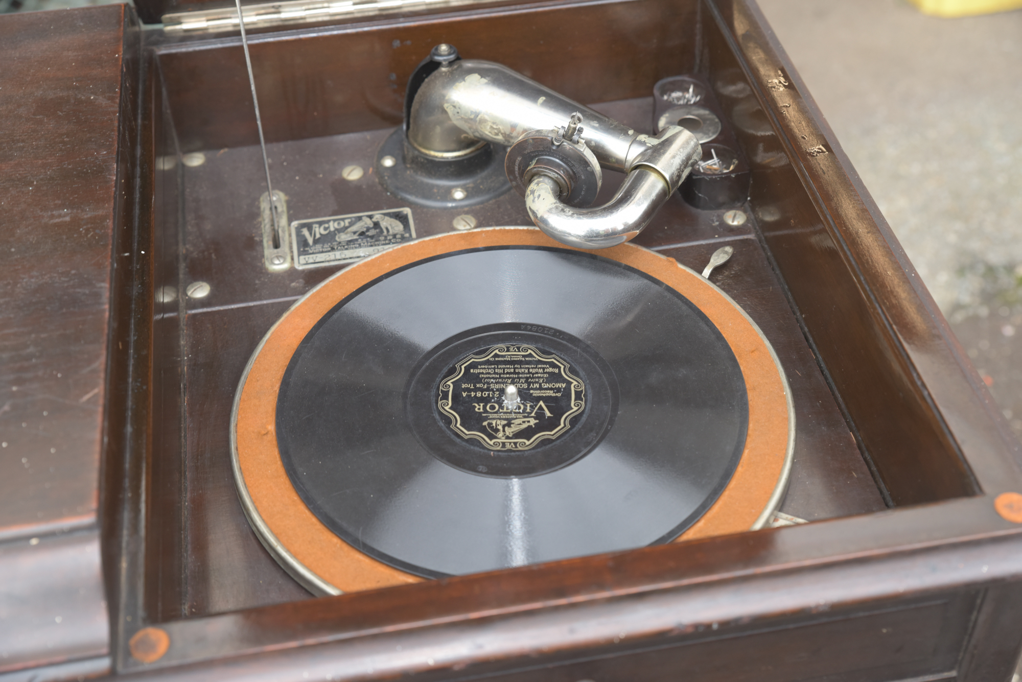 1920s Victor-Victrola Phonograph Console