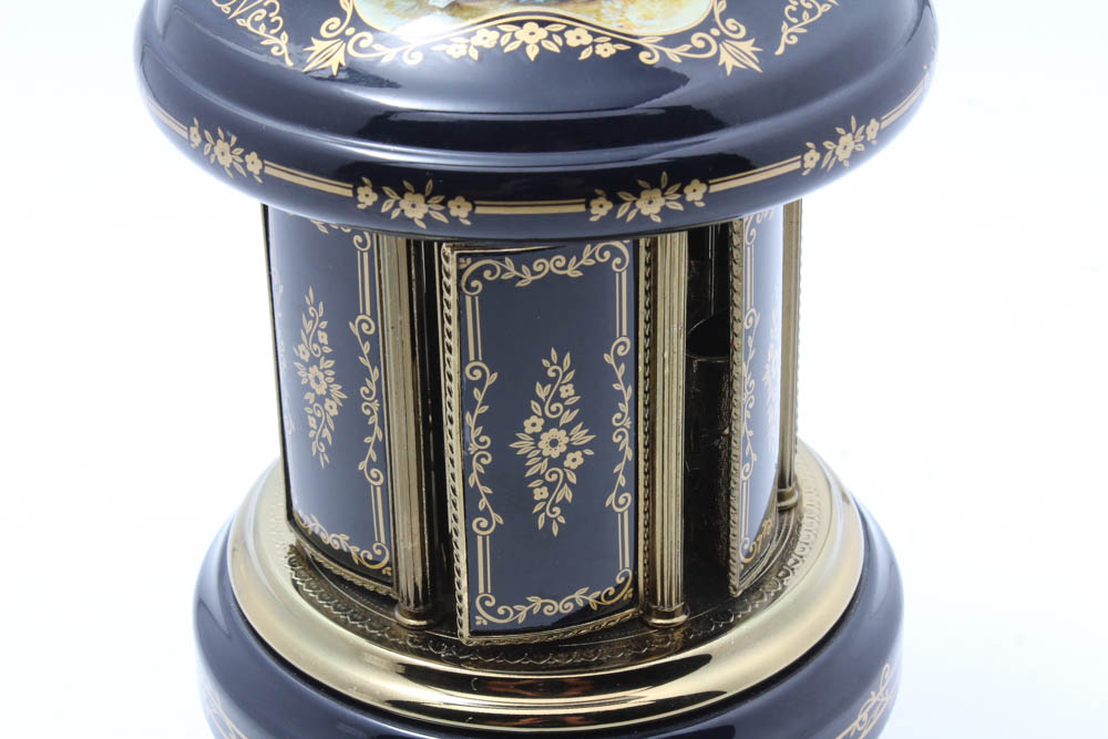 Vintage Swiss Gueissaz-Jaccard Music Box Lipstick/Cigarette Holder