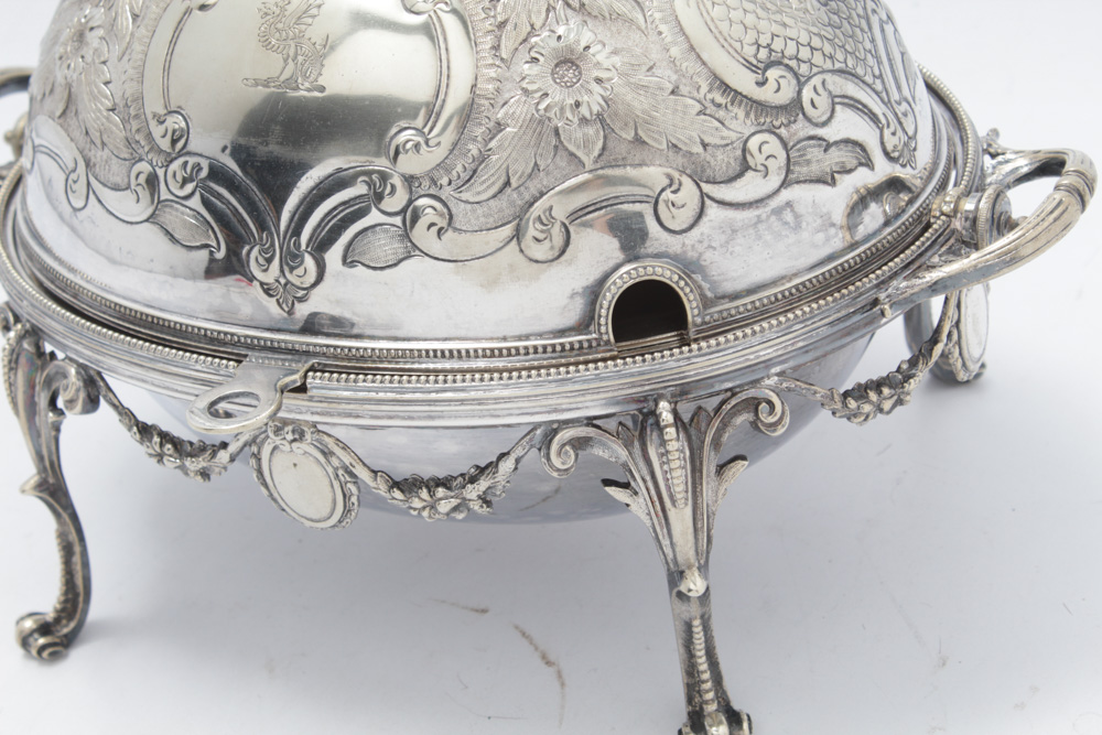 Henry Wilkinson & Co Ltd Sheffield Armorial Silver Plate Rolling Dome Server
