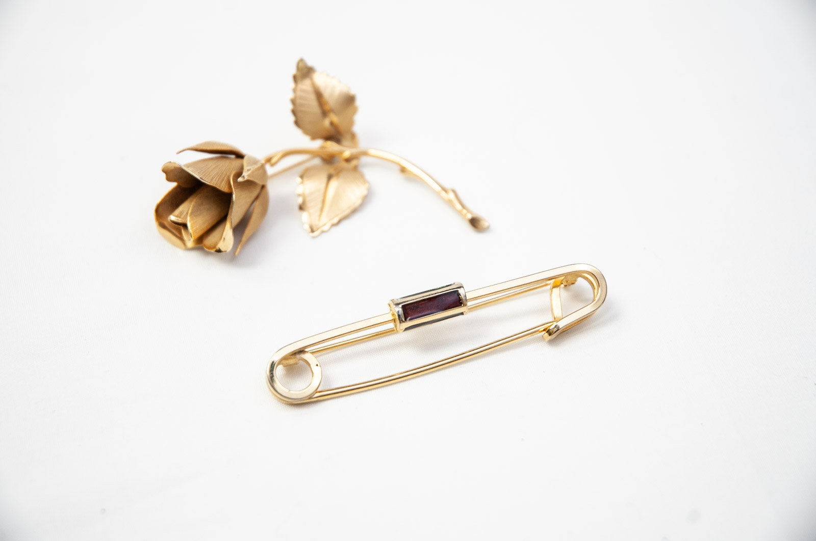 Gold-Tone and Enamel 1990s Jewelry Assortment Featuring Giovanni