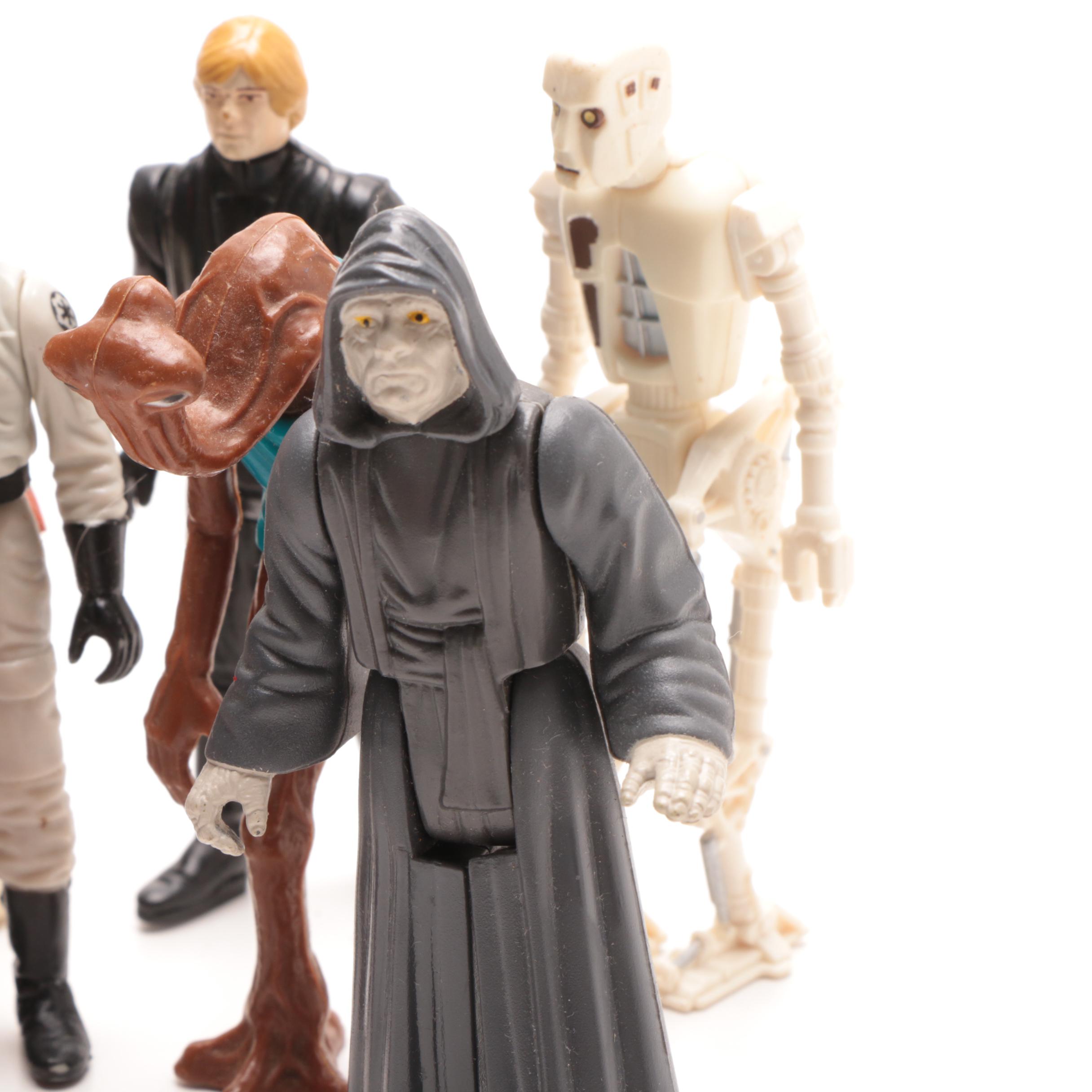 Assortment of Vintage Star Wars Figurines