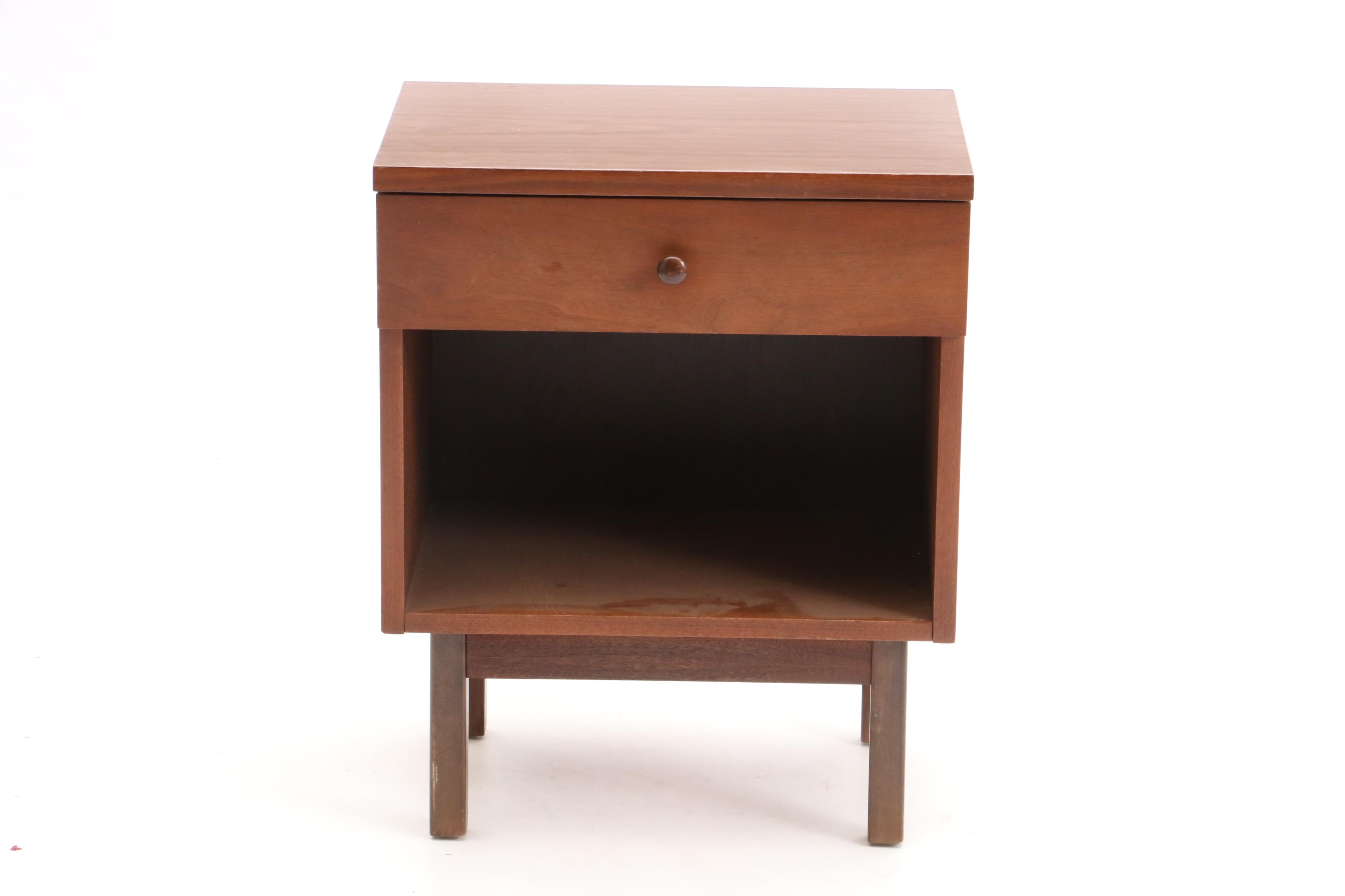 Vintage Stanley Nightstand EBTH