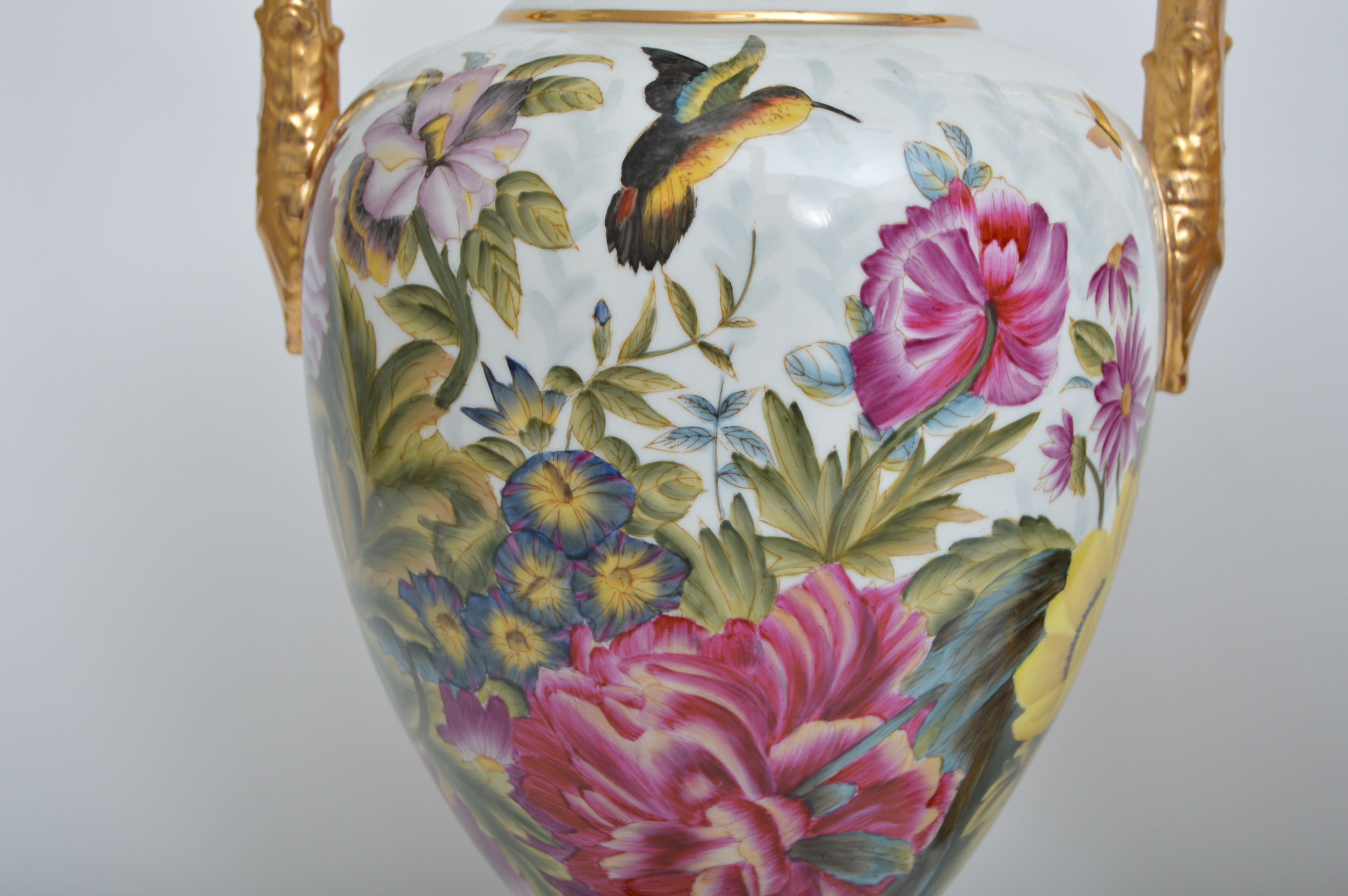 Pair of Chelsea House Old Paris Style Floral-Decorated Porcelain Urns