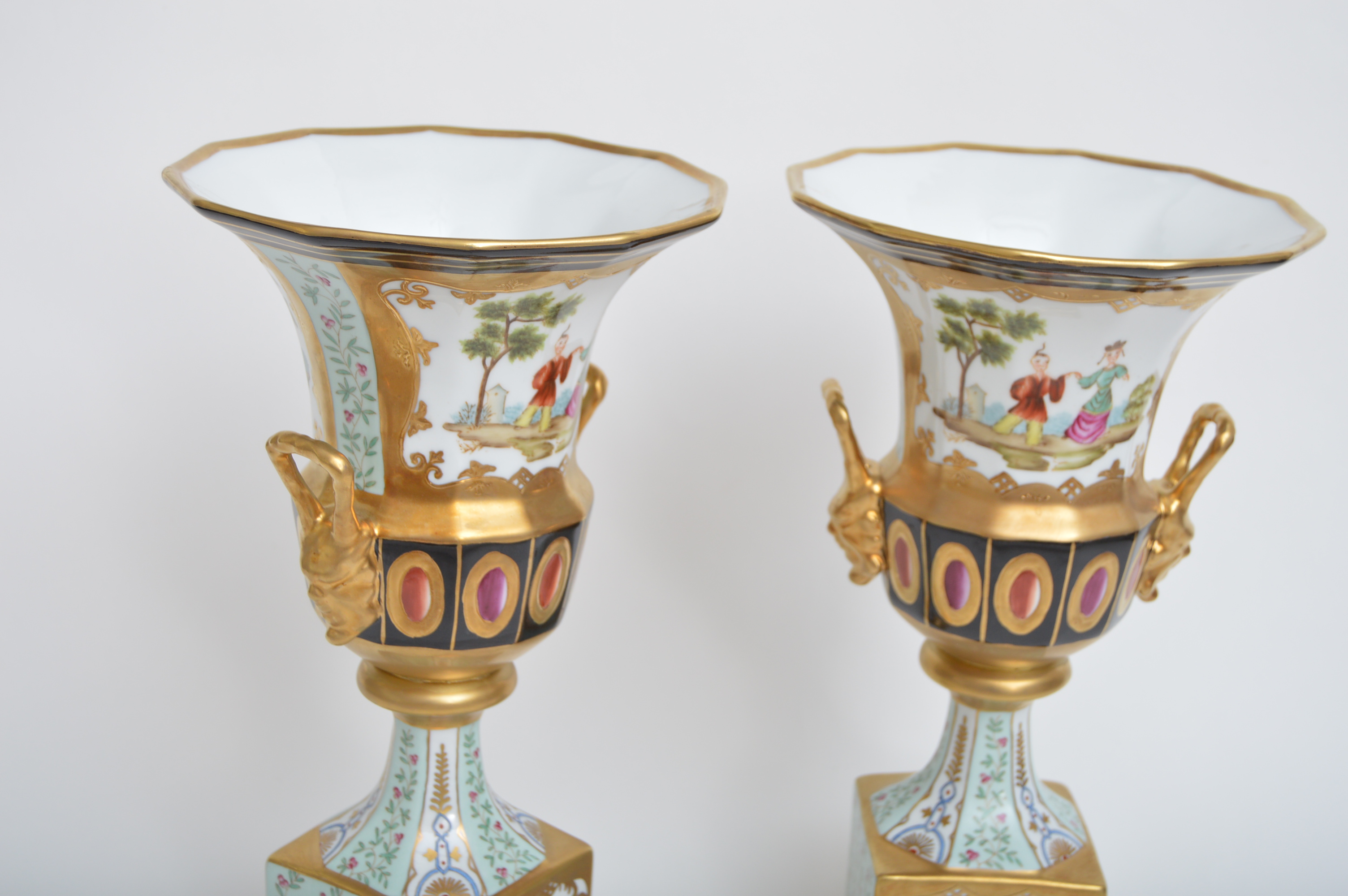 Pair of Chelsea House Old Paris Style Chinoiserie Decorated Porcelain Urns