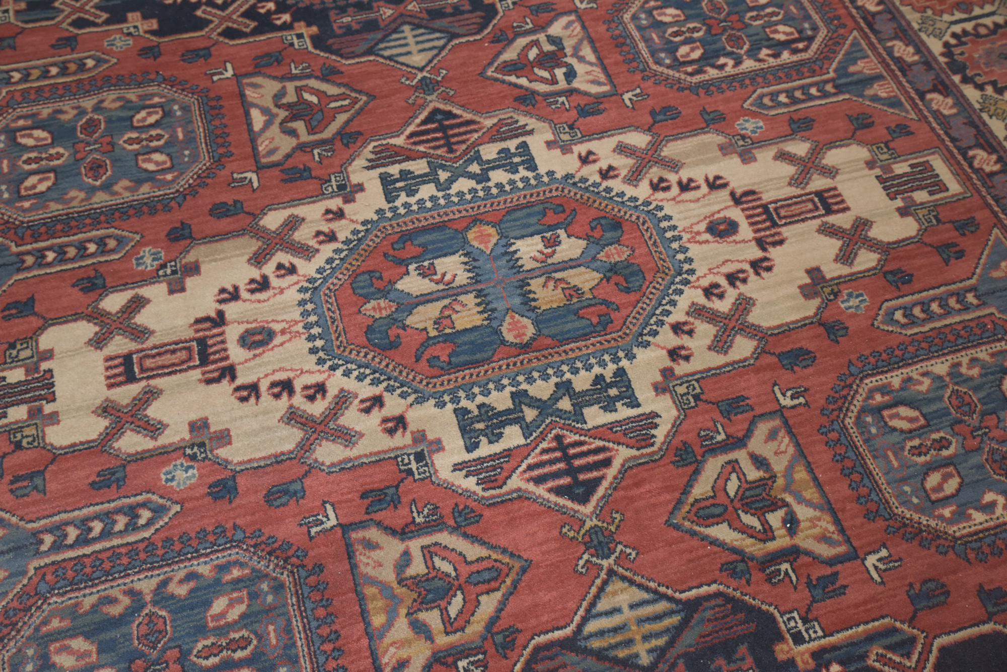 Machine Made Louis de Poortere "Kadjar" Belgian Wool Area Rug